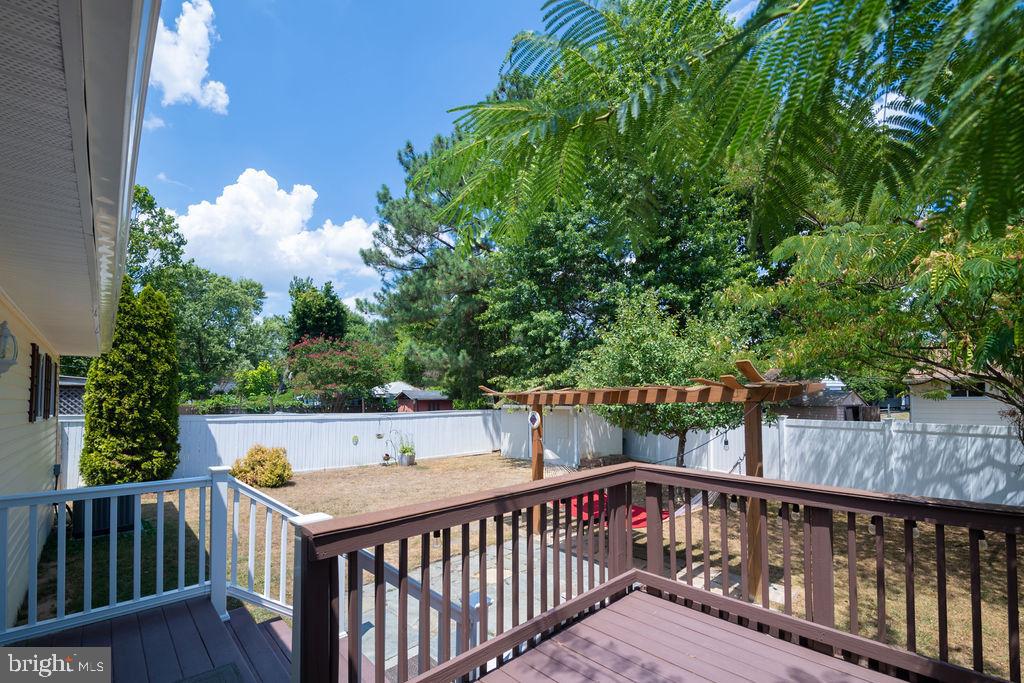 FAIRLAWN - Residential