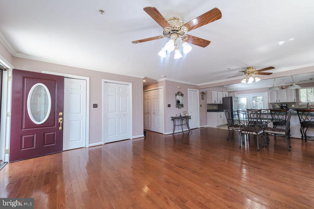 FAIRLAWN - Residential