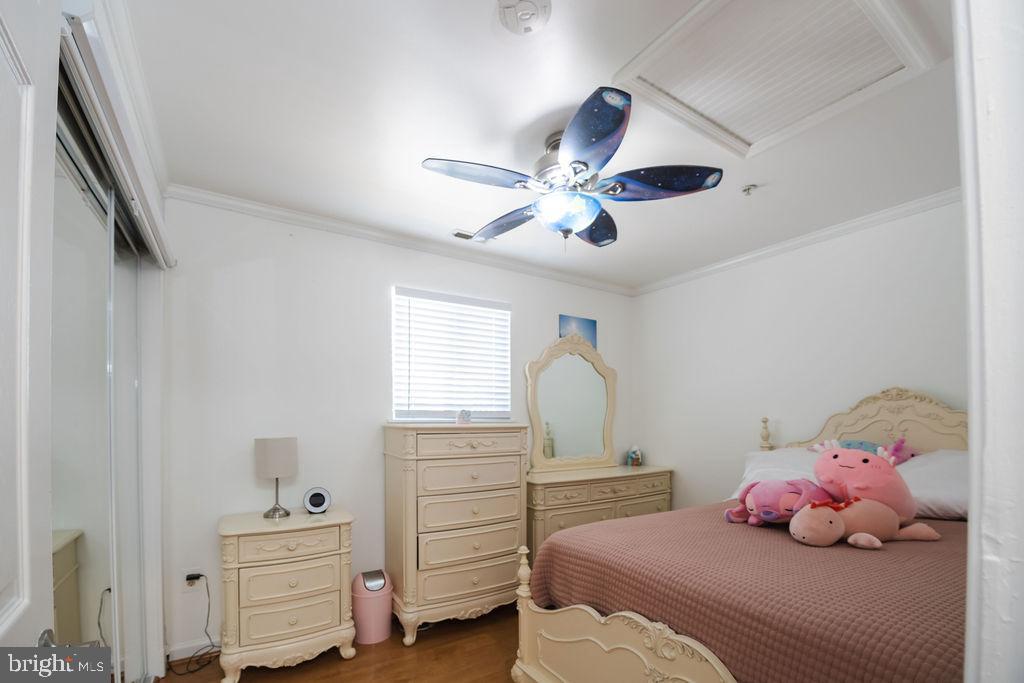 FAIRLAWN - Residential