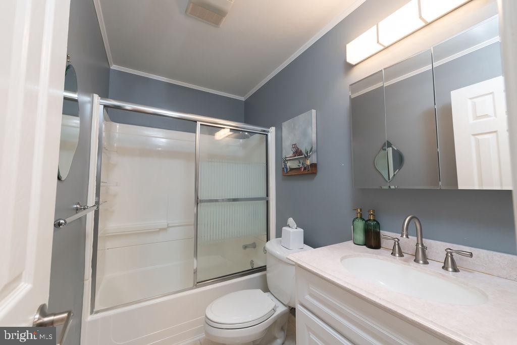 FAIRLAWN - Residential