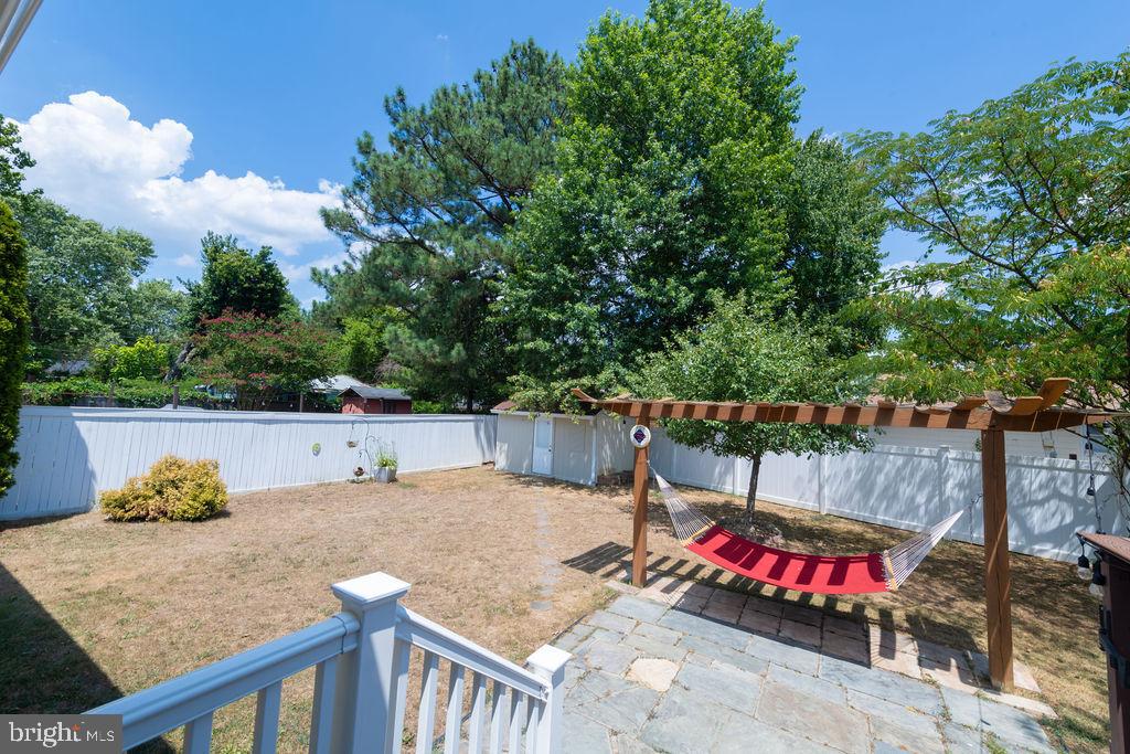 FAIRLAWN - Residential