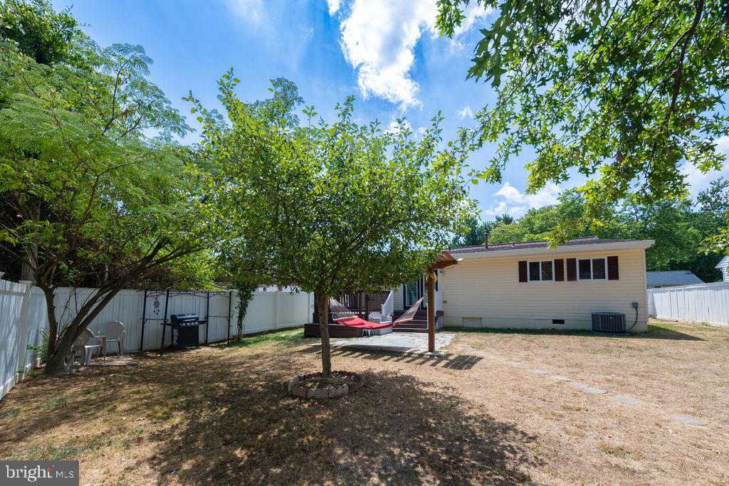 FAIRLAWN - Residential