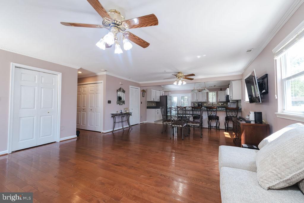 FAIRLAWN - Residential