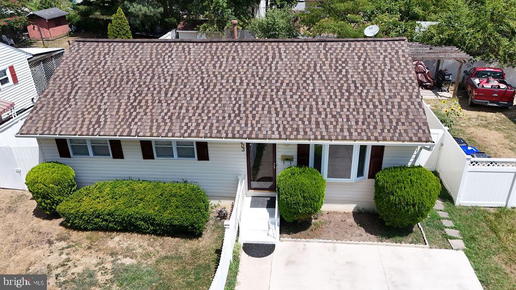 FAIRLAWN - Residential