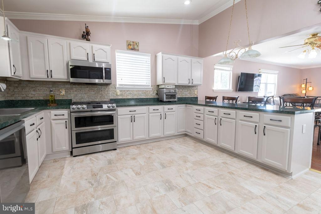 FAIRLAWN - Residential