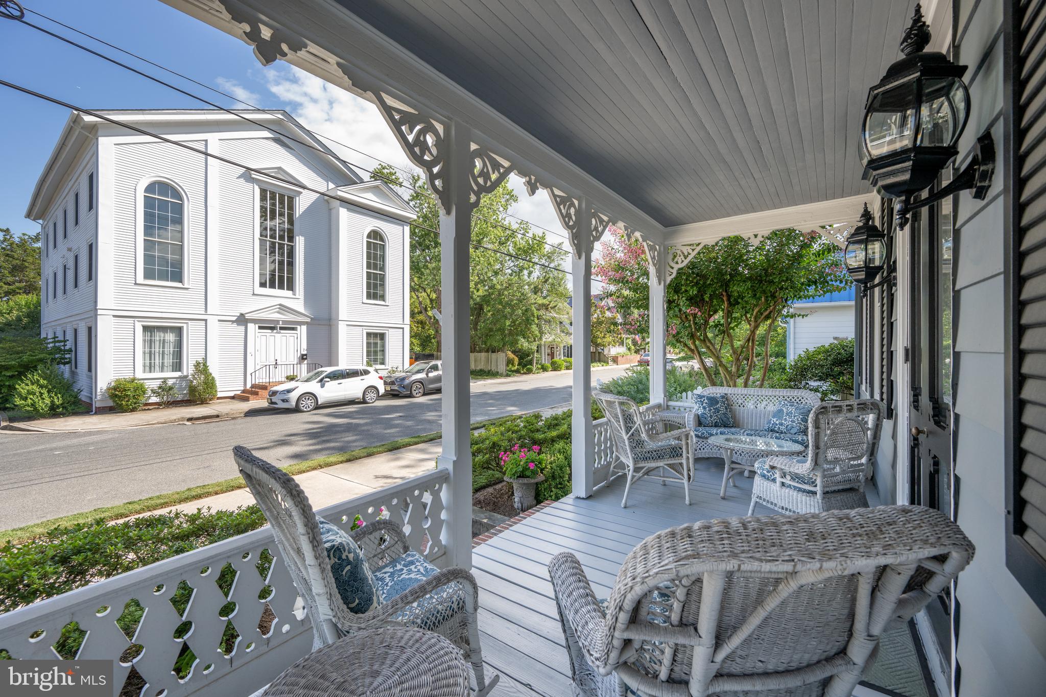 324 MULBERRY STREET