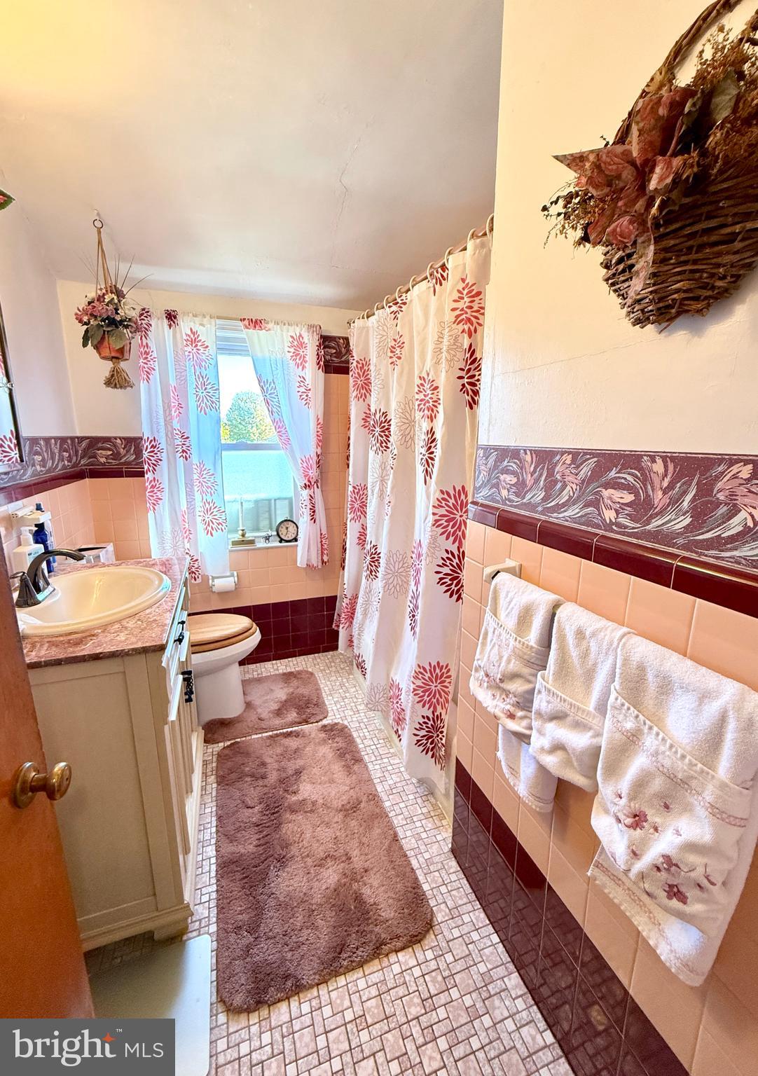 FOX CHASE - Residential