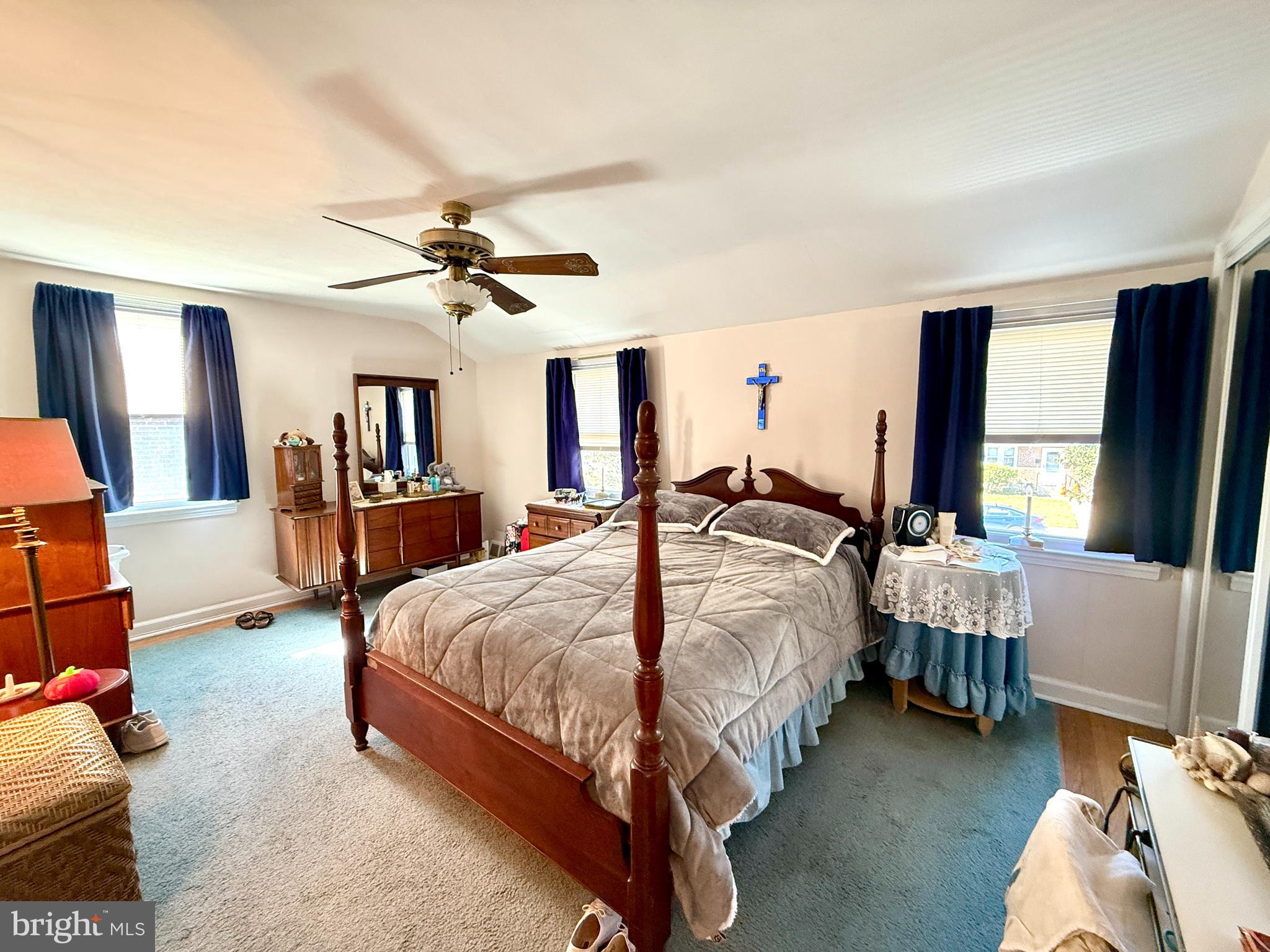 FOX CHASE - Residential