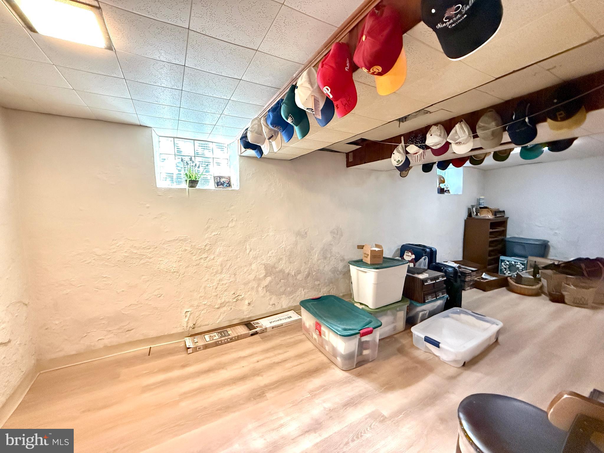 FOX CHASE - Residential