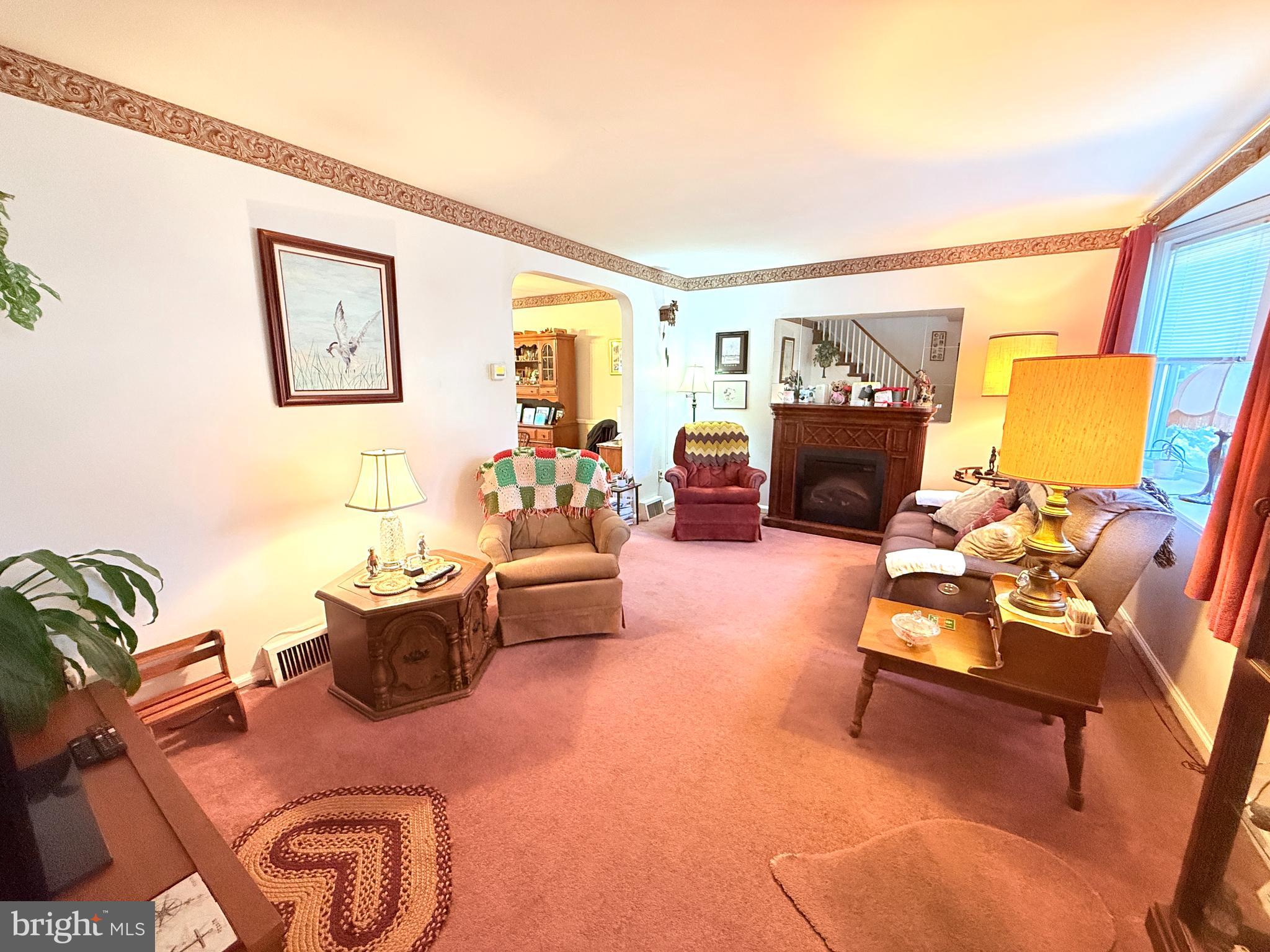 FOX CHASE - Residential