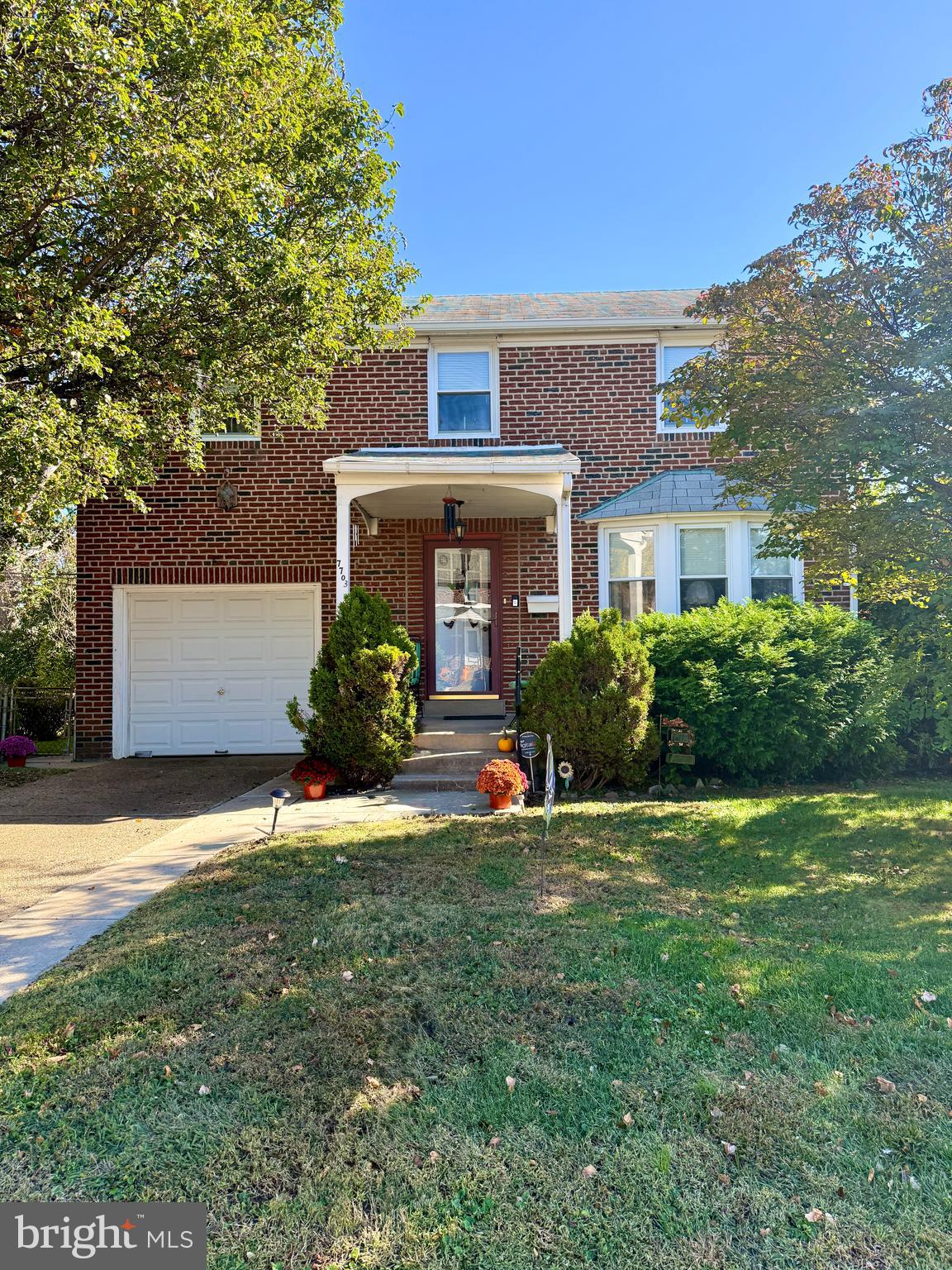 FOX CHASE - Residential