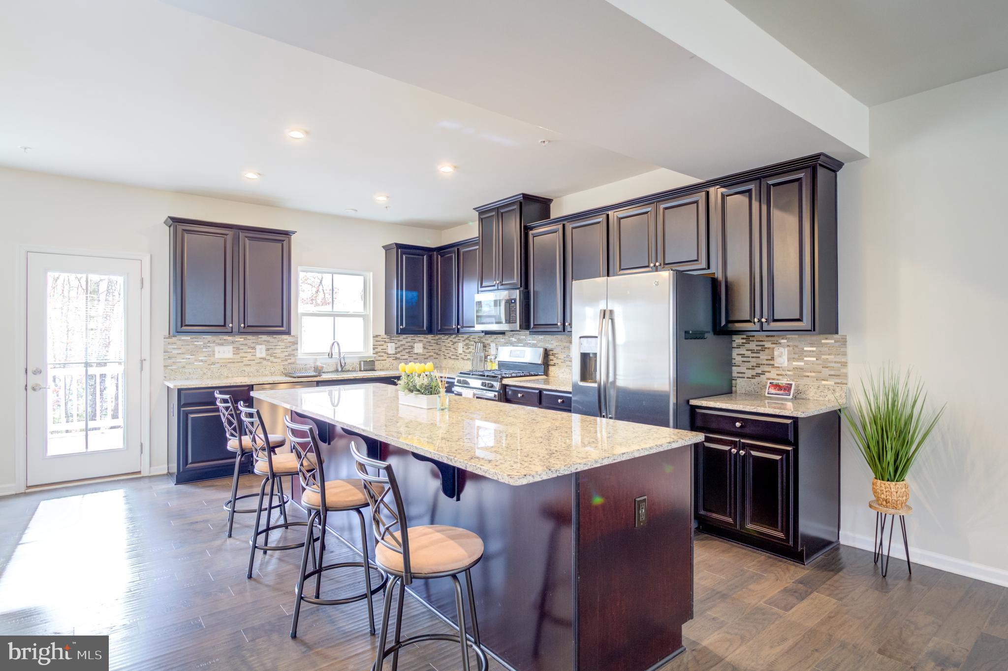 CREEKSIDE VILLAGE AT TANYARD SPRINGS - Residential