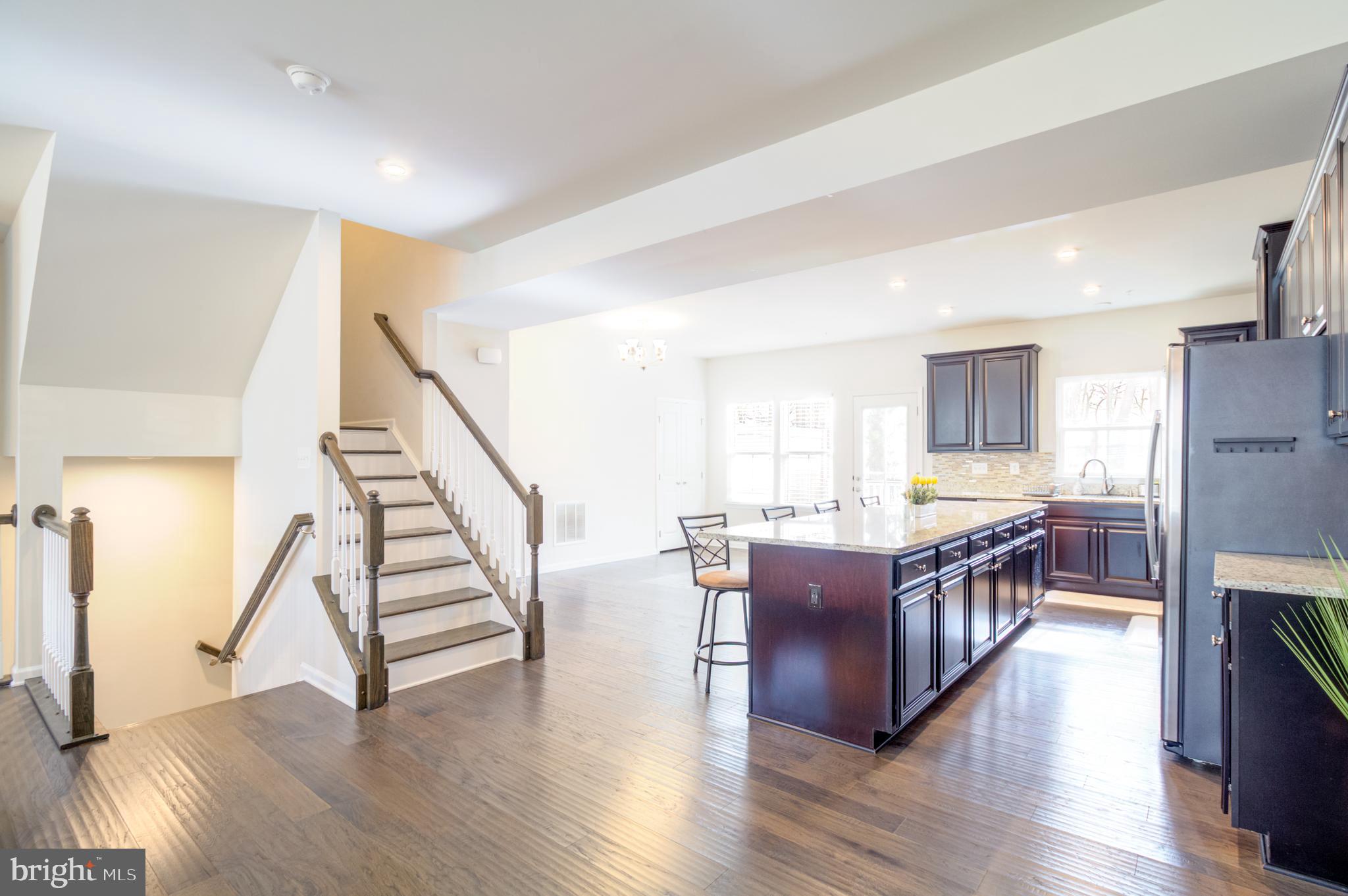 CREEKSIDE VILLAGE AT TANYARD SPRINGS - Residential