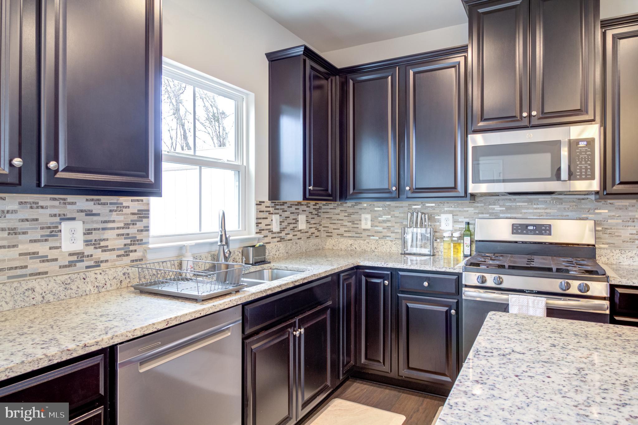 CREEKSIDE VILLAGE AT TANYARD SPRINGS - Residential