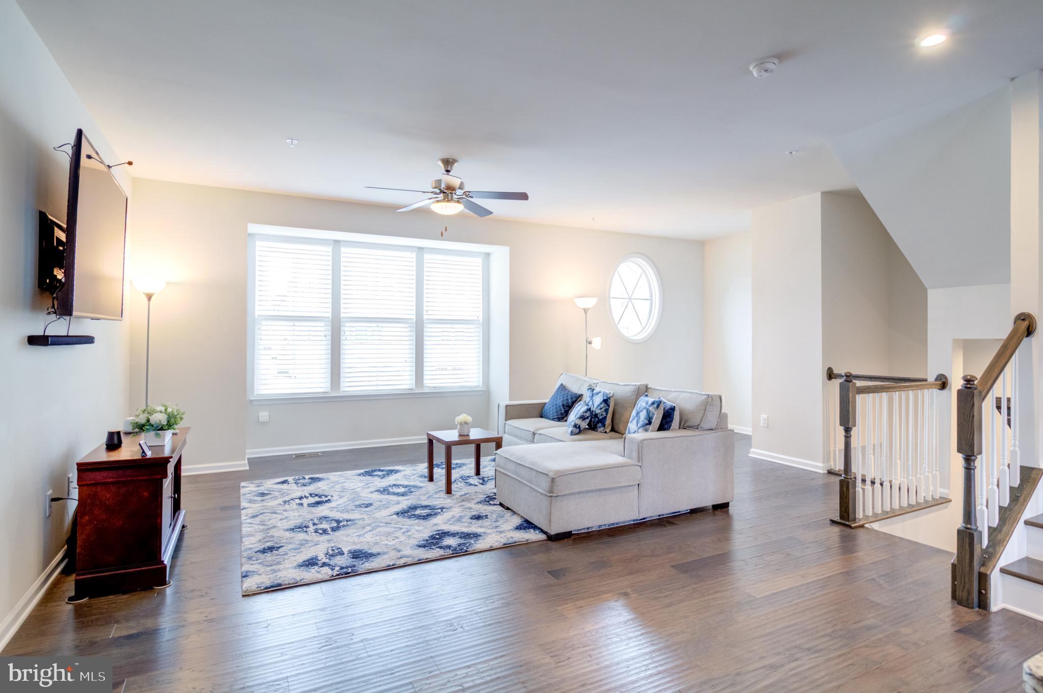 CREEKSIDE VILLAGE AT TANYARD SPRINGS - Residential