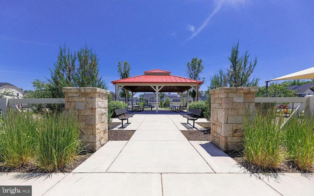 CREEKSIDE VILLAGE AT TANYARD SPRINGS - Residential