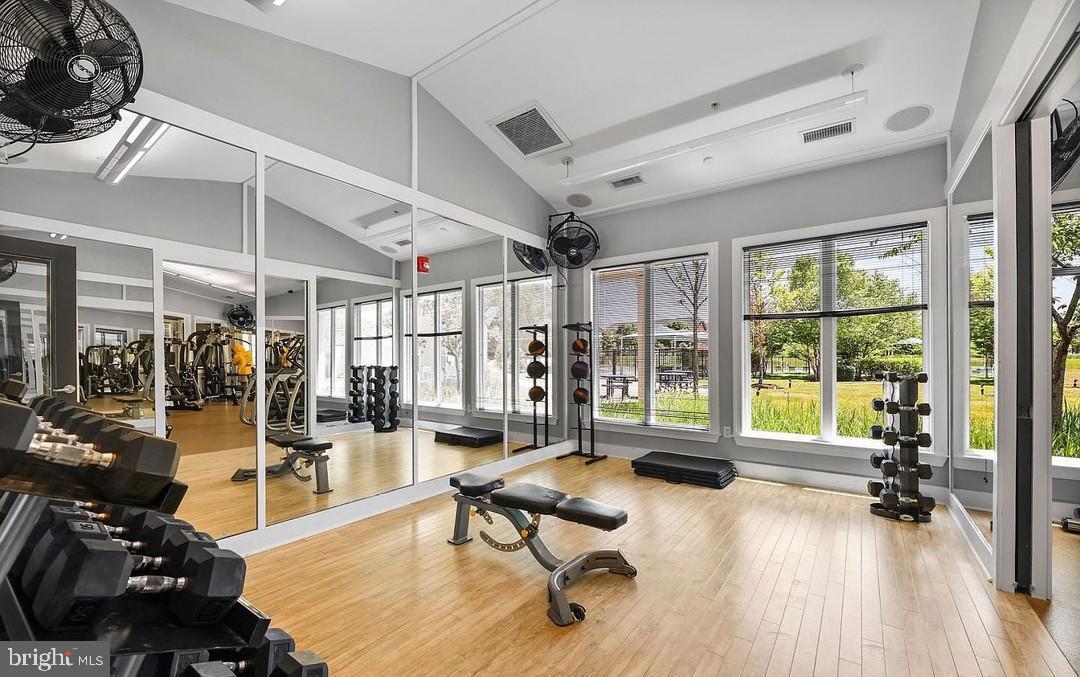 CREEKSIDE VILLAGE AT TANYARD SPRINGS - Residential