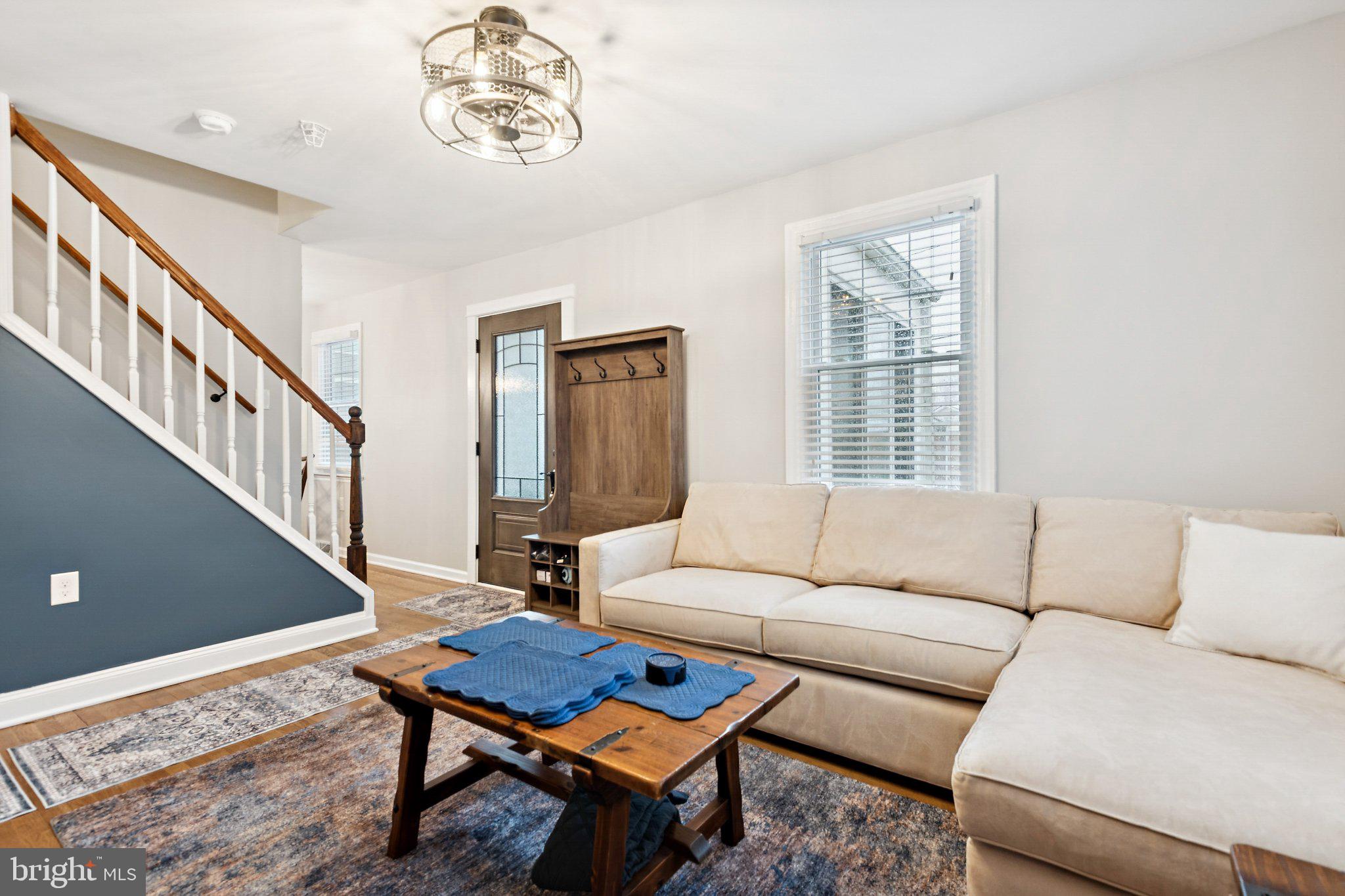 MURRAY HILL - Residential