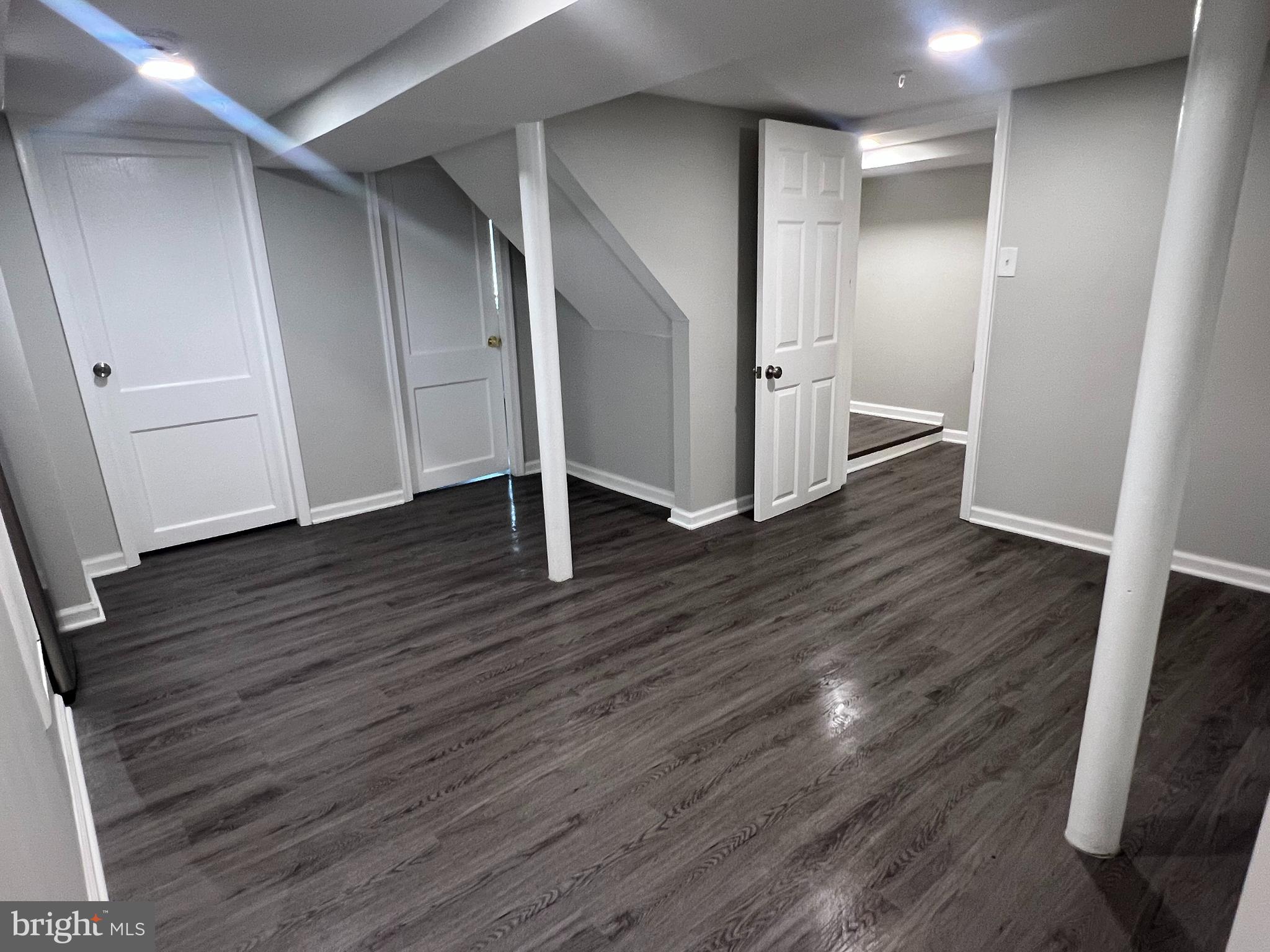 MURRAY HILL - Residential