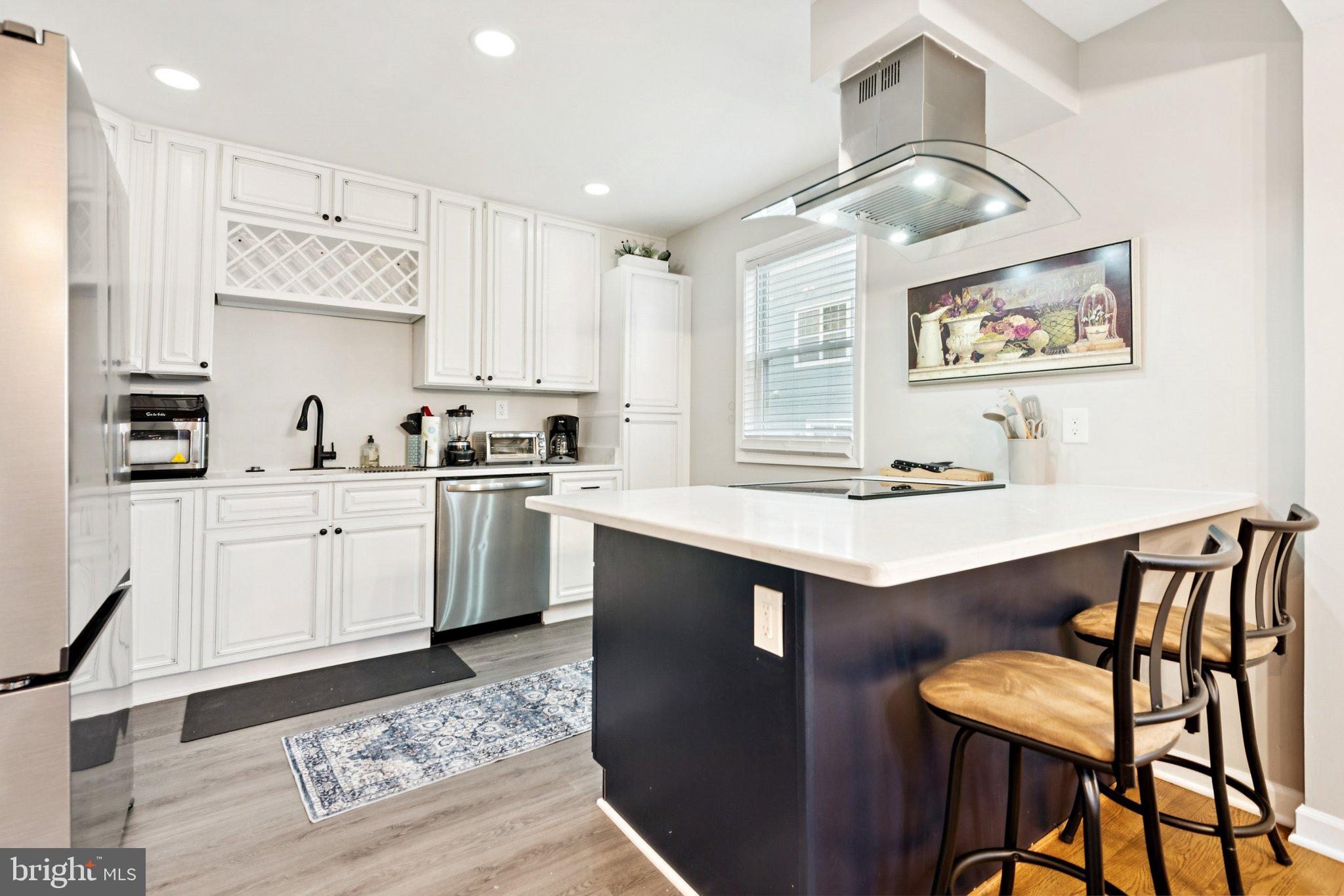 MURRAY HILL - Residential