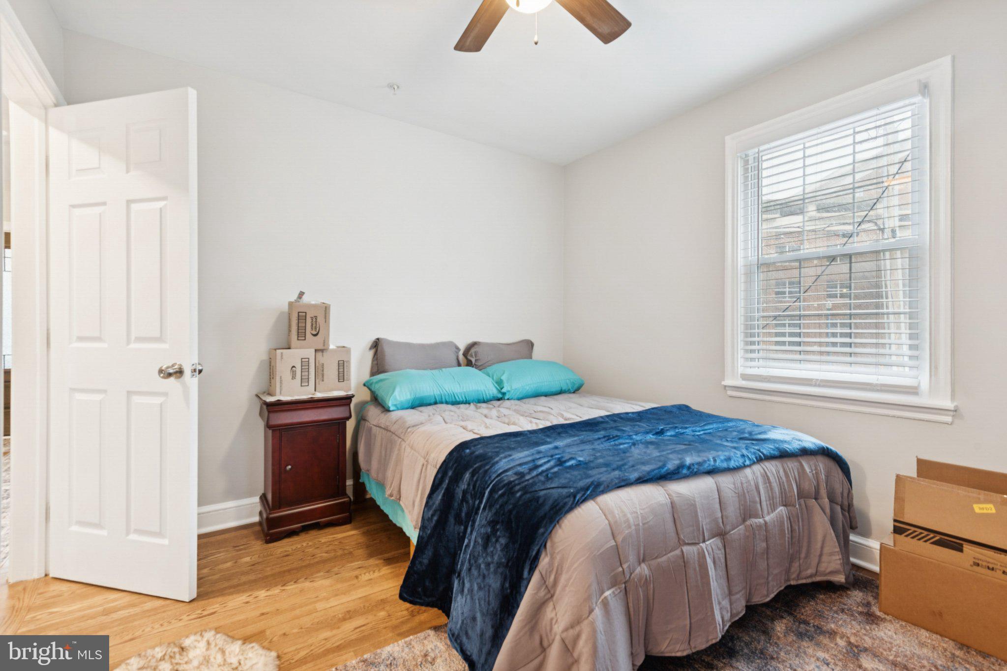 MURRAY HILL - Residential