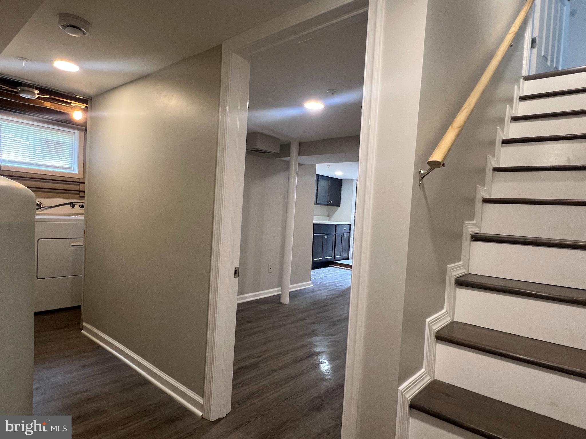 MURRAY HILL - Residential