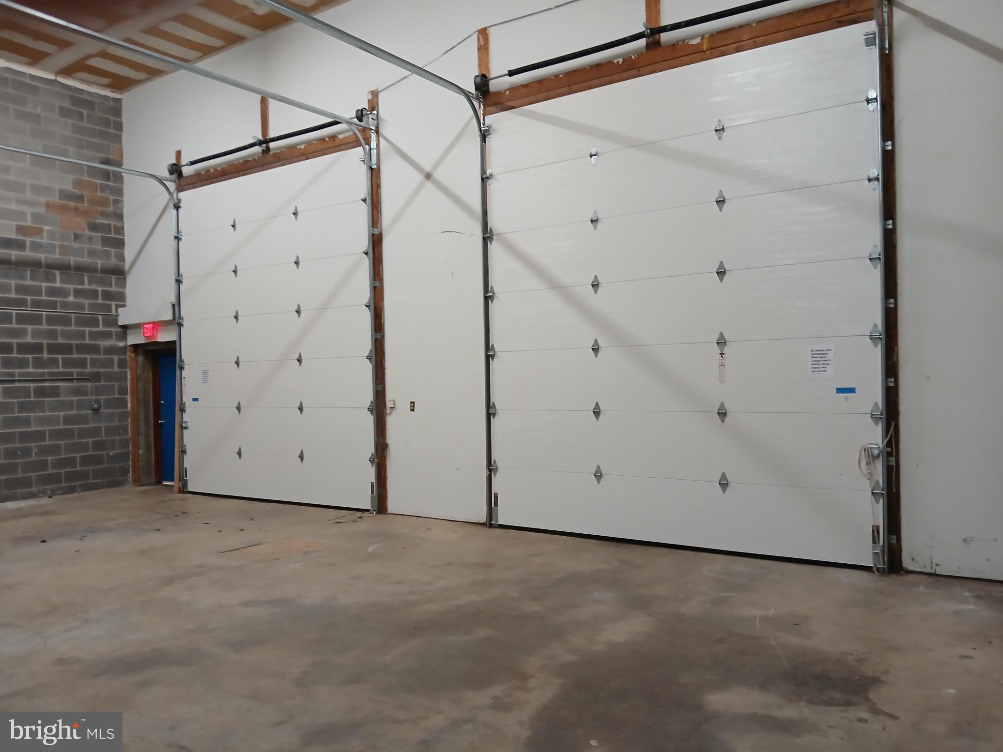 8787 COMMERCE COURT 102