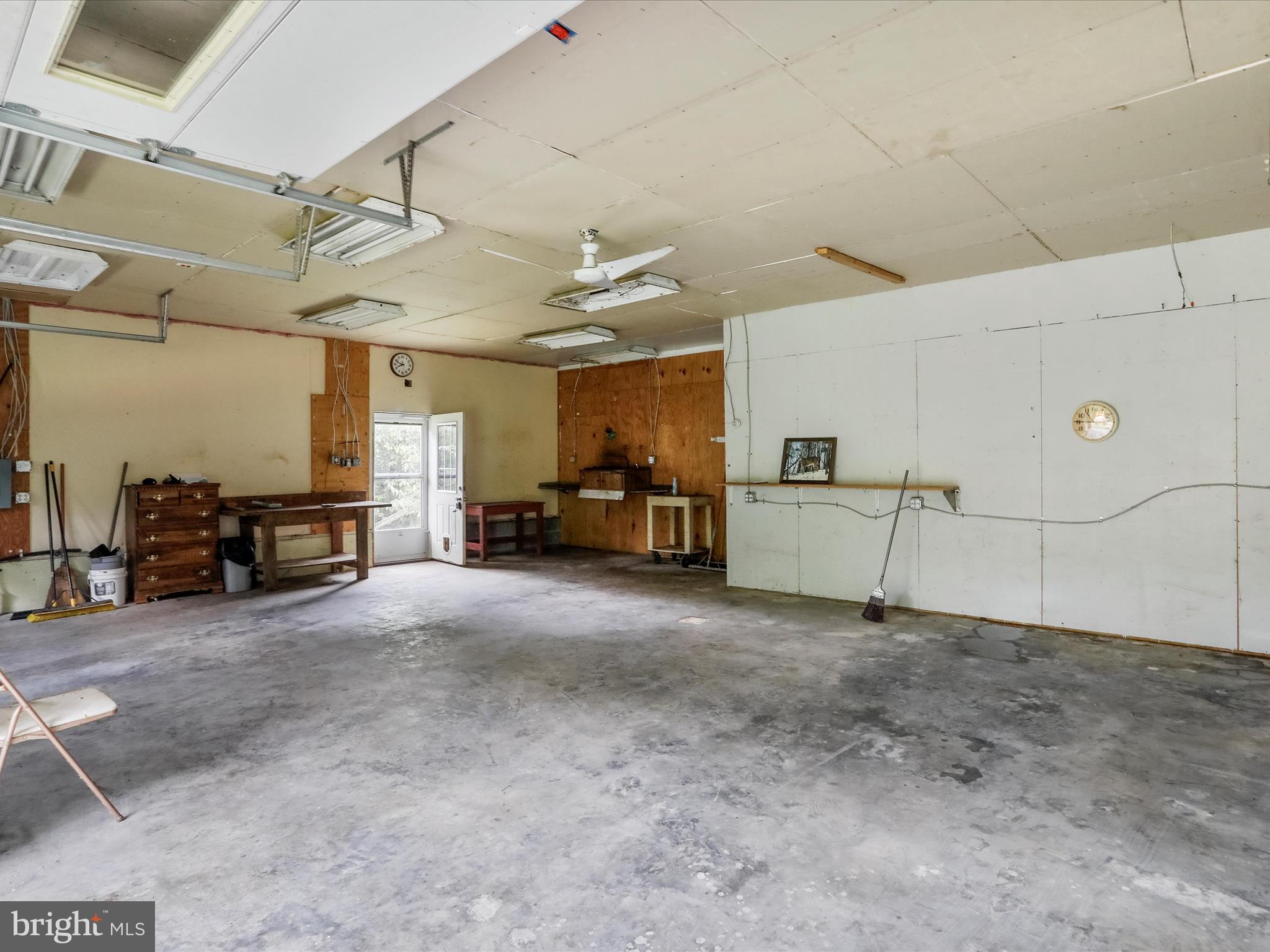 FALLING WATERS - Residential