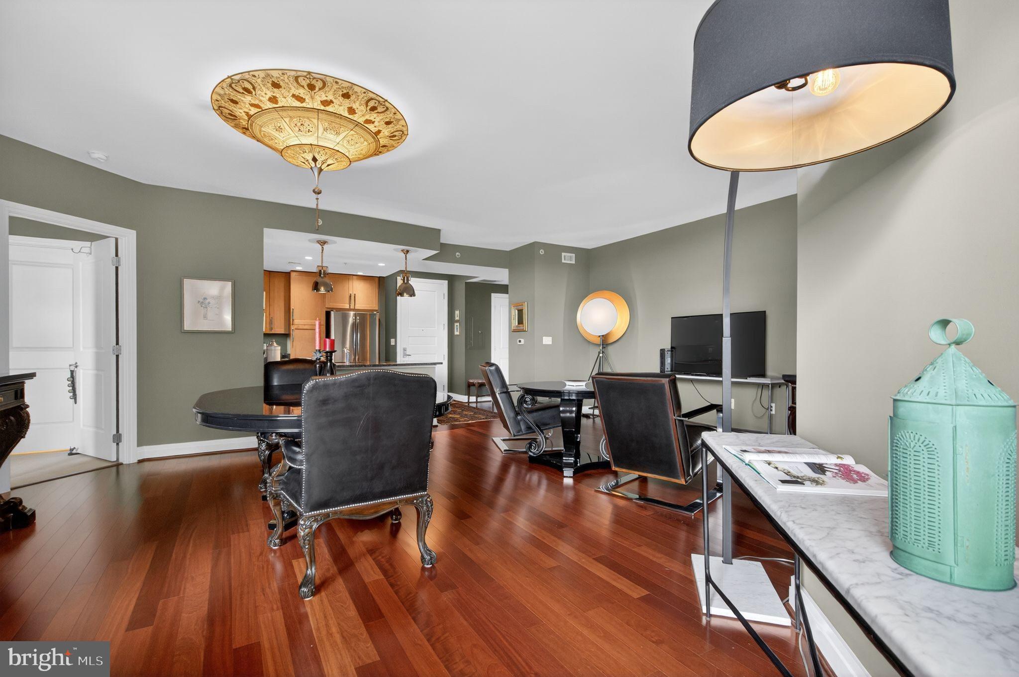 ONE PARK CREST CONDOMINIUM - Residential
