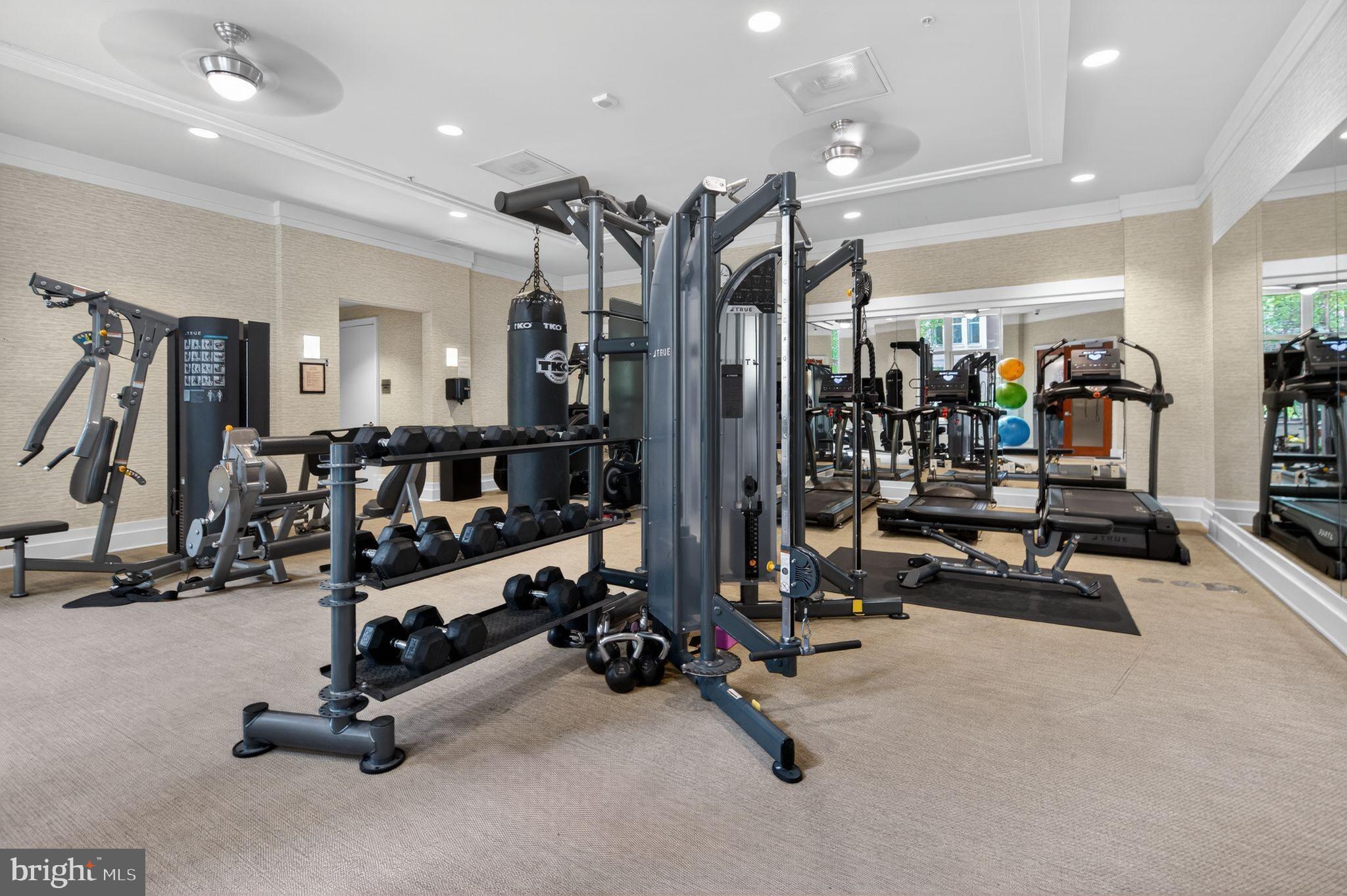 ONE PARK CREST CONDOMINIUM - Residential