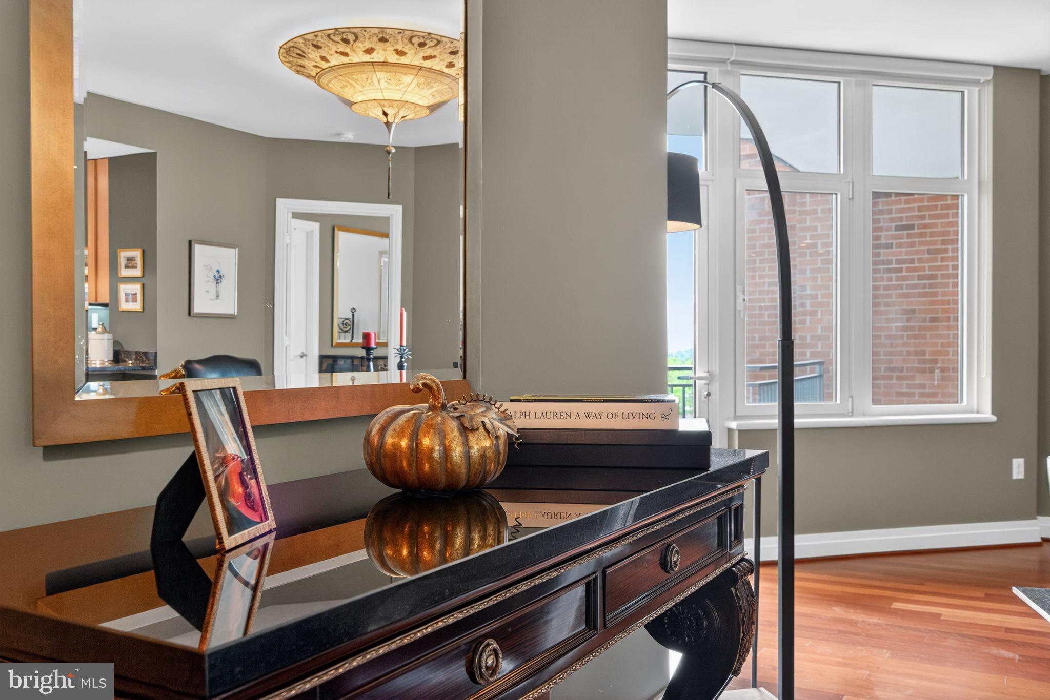 ONE PARK CREST CONDOMINIUM - Residential