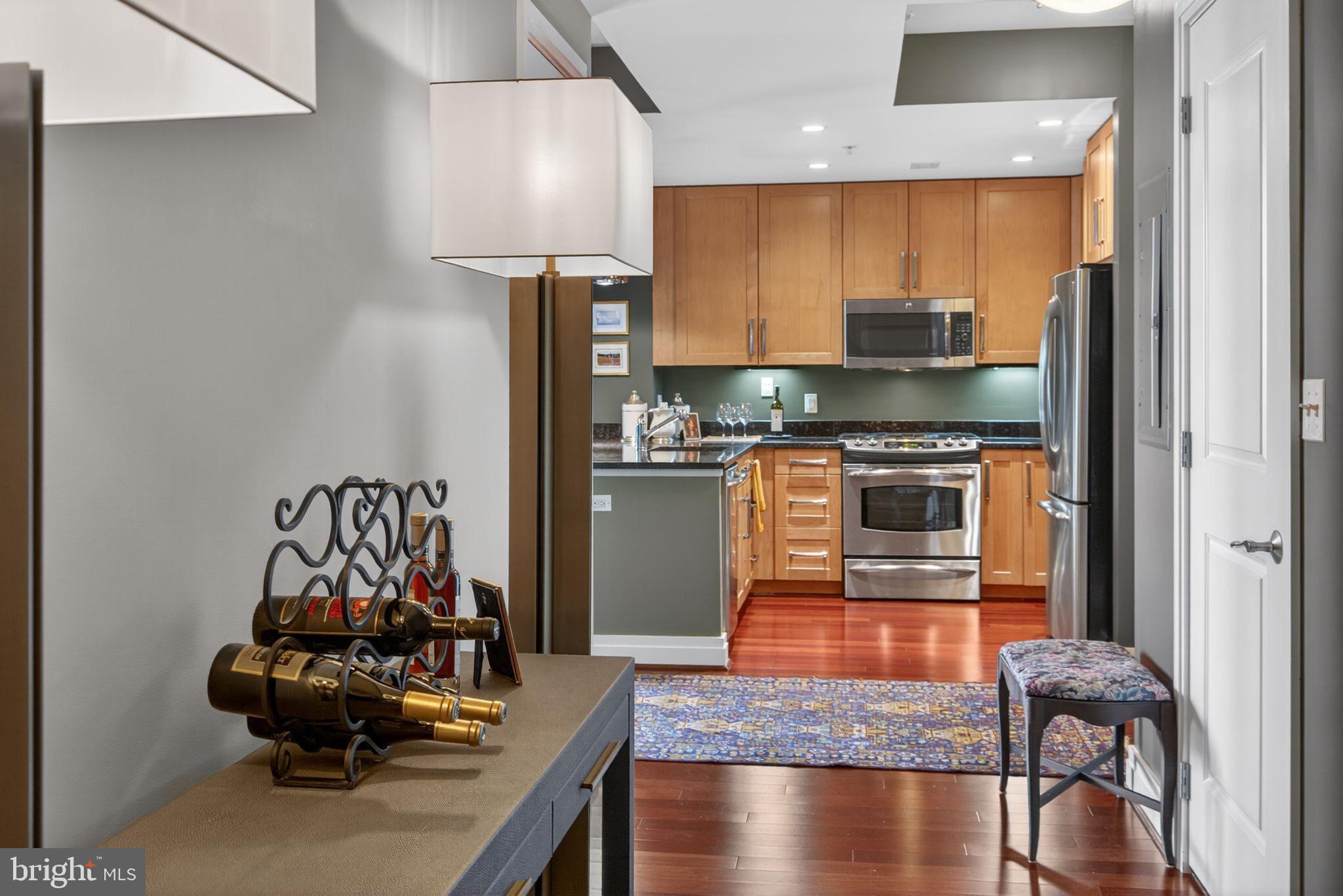 ONE PARK CREST CONDOMINIUM - Residential