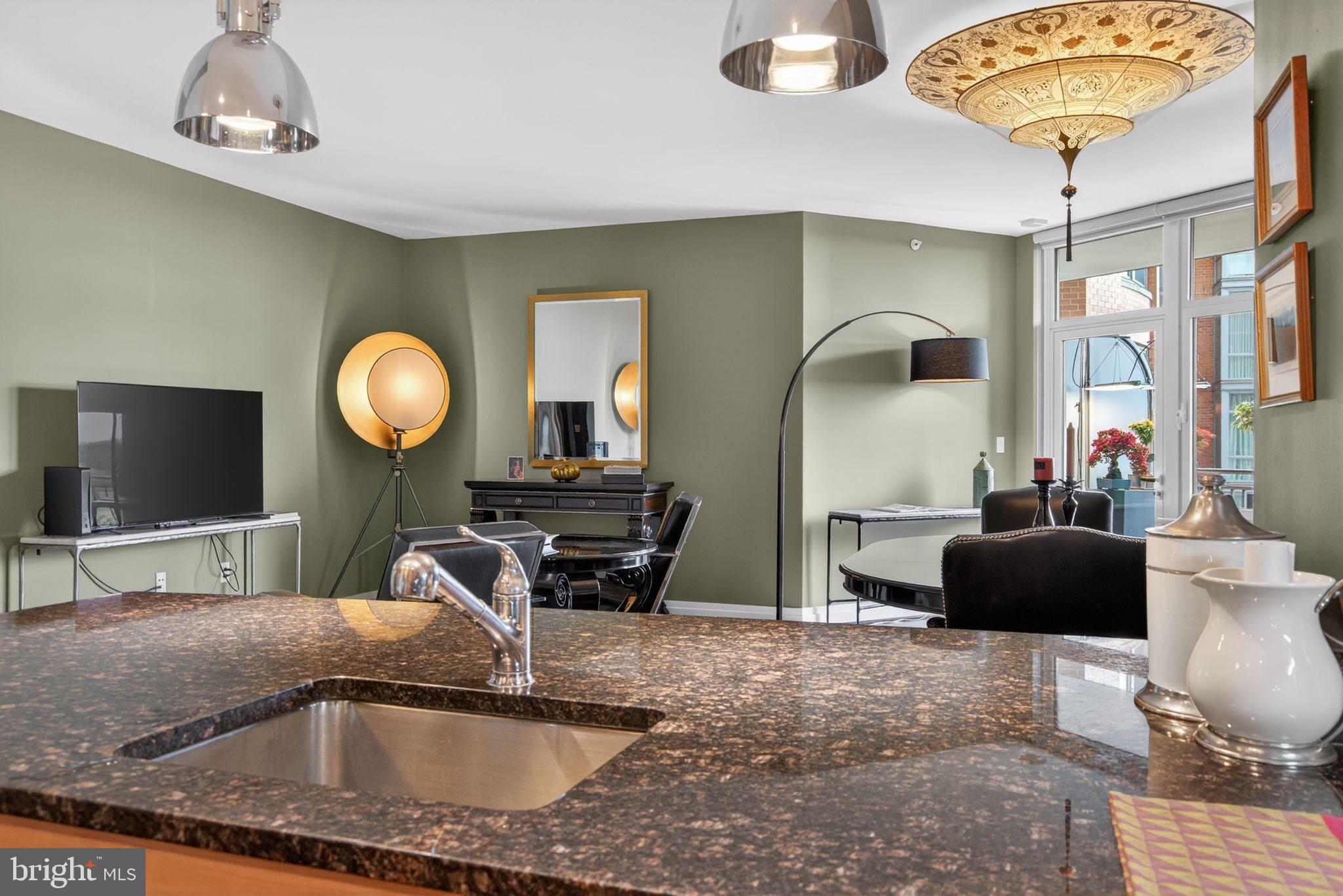 ONE PARK CREST CONDOMINIUM - Residential