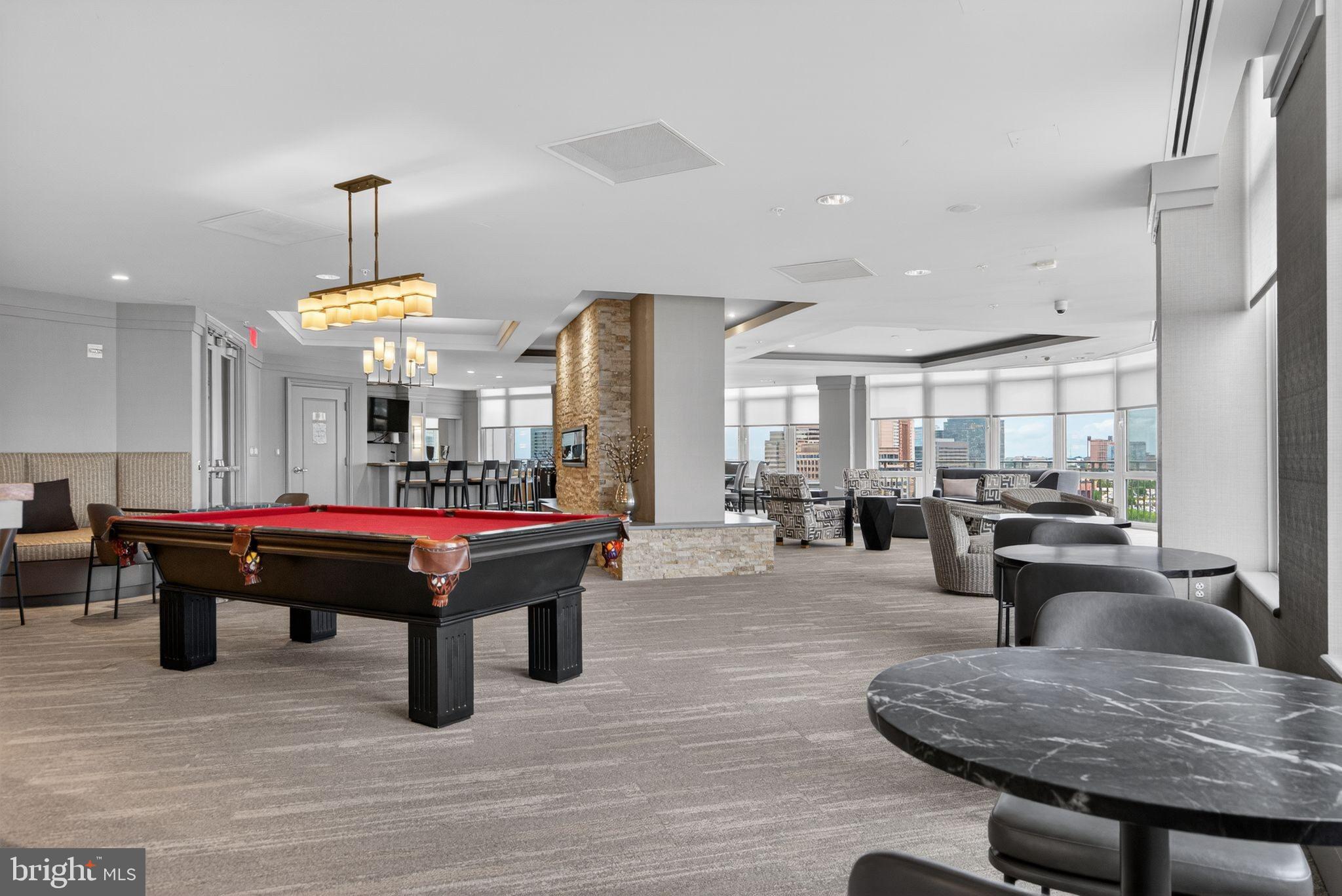 ONE PARK CREST CONDOMINIUM - Residential