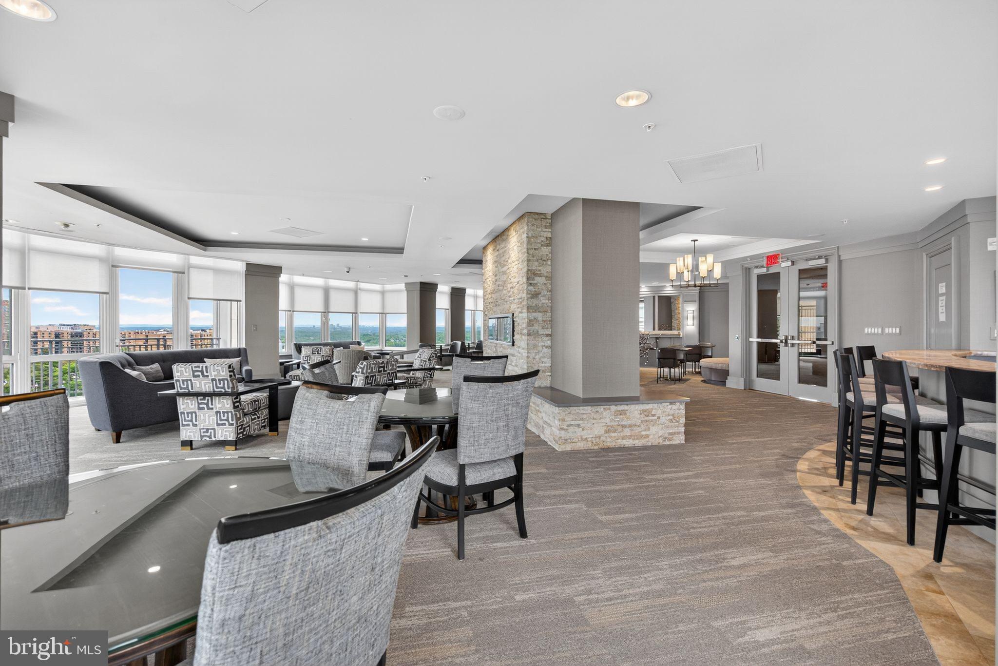 ONE PARK CREST CONDOMINIUM - Residential