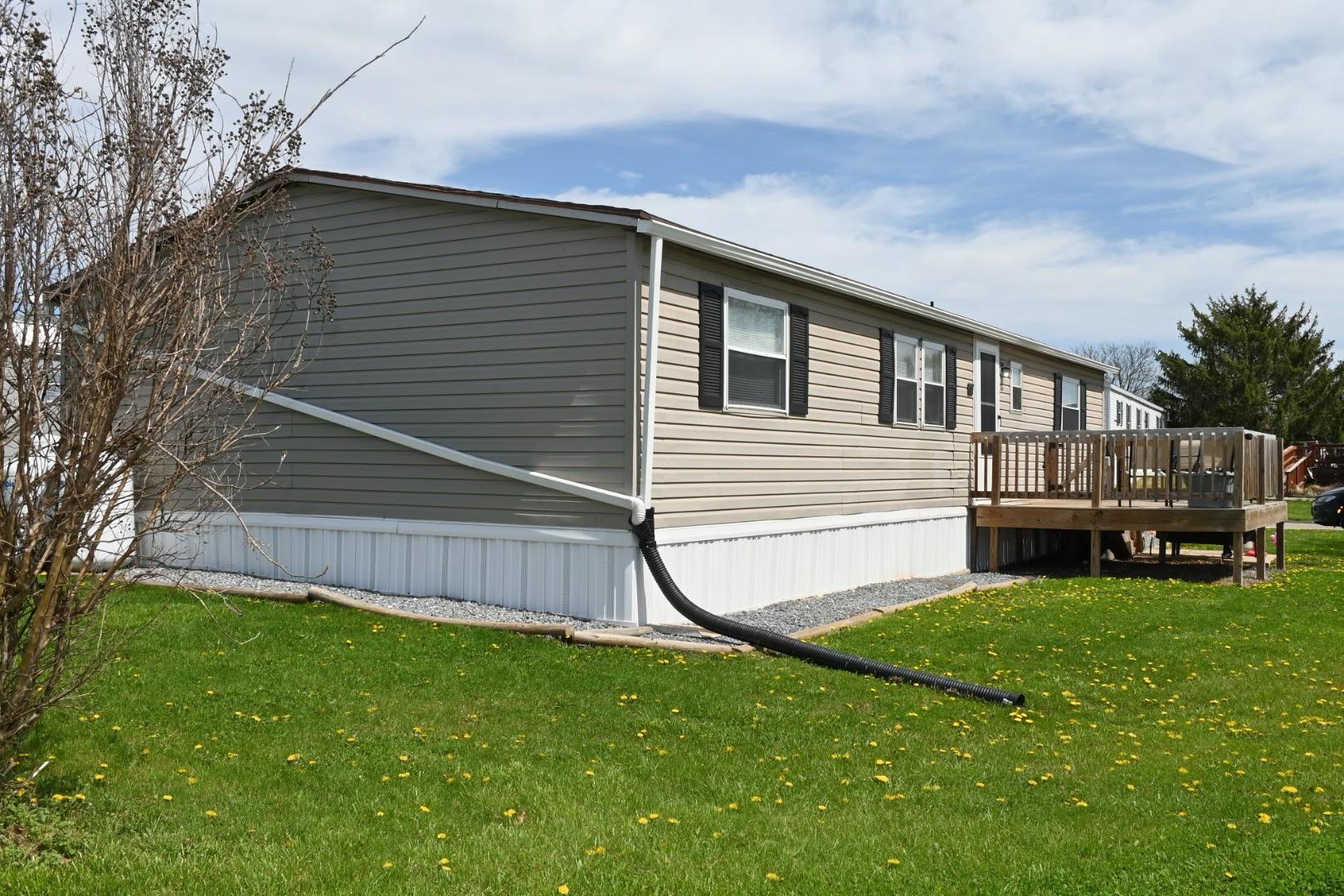 300 CHESAPEAKE ESTATE