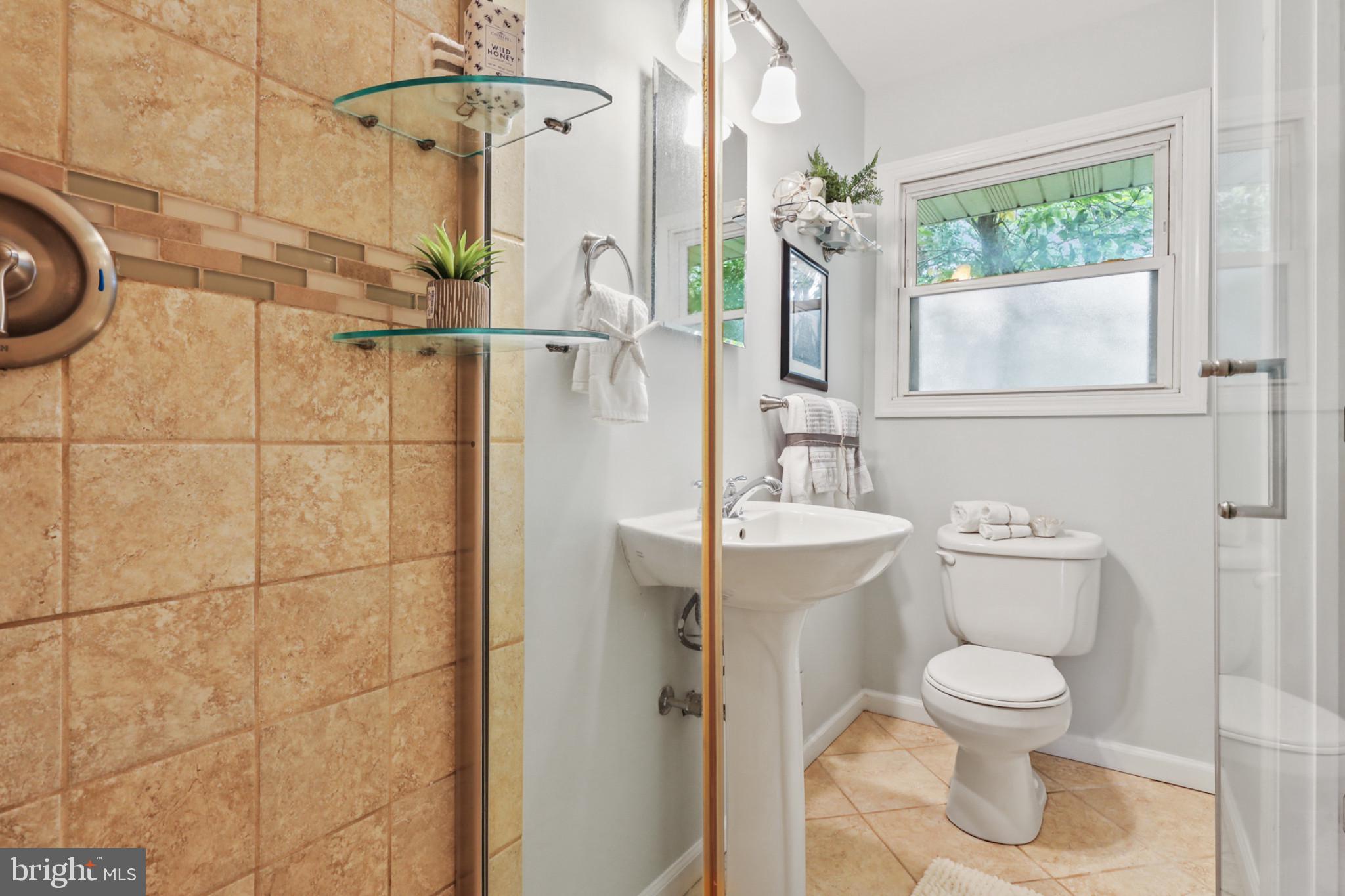 ADMIRAL HEIGHTS - Residential