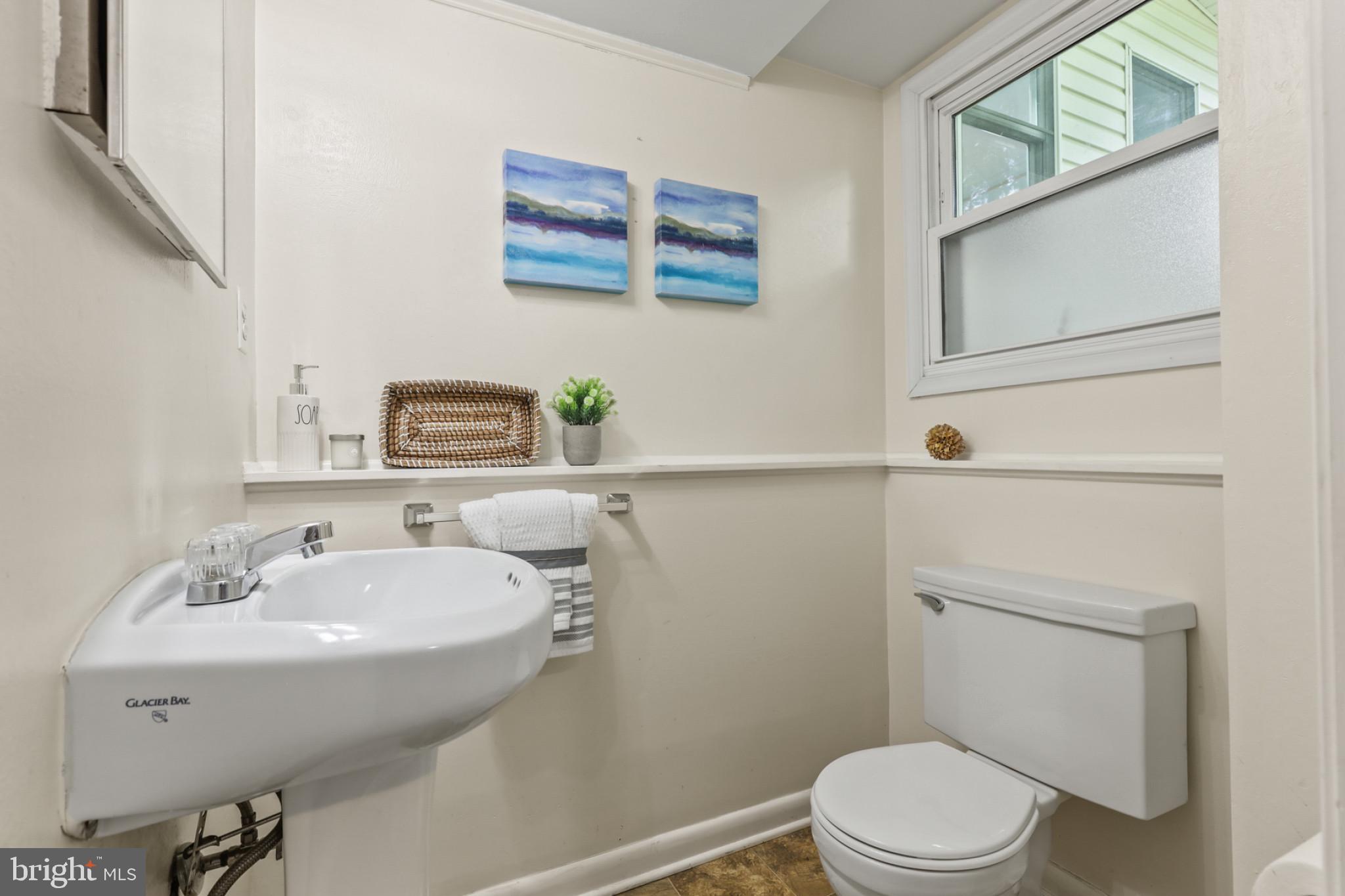 ADMIRAL HEIGHTS - Residential