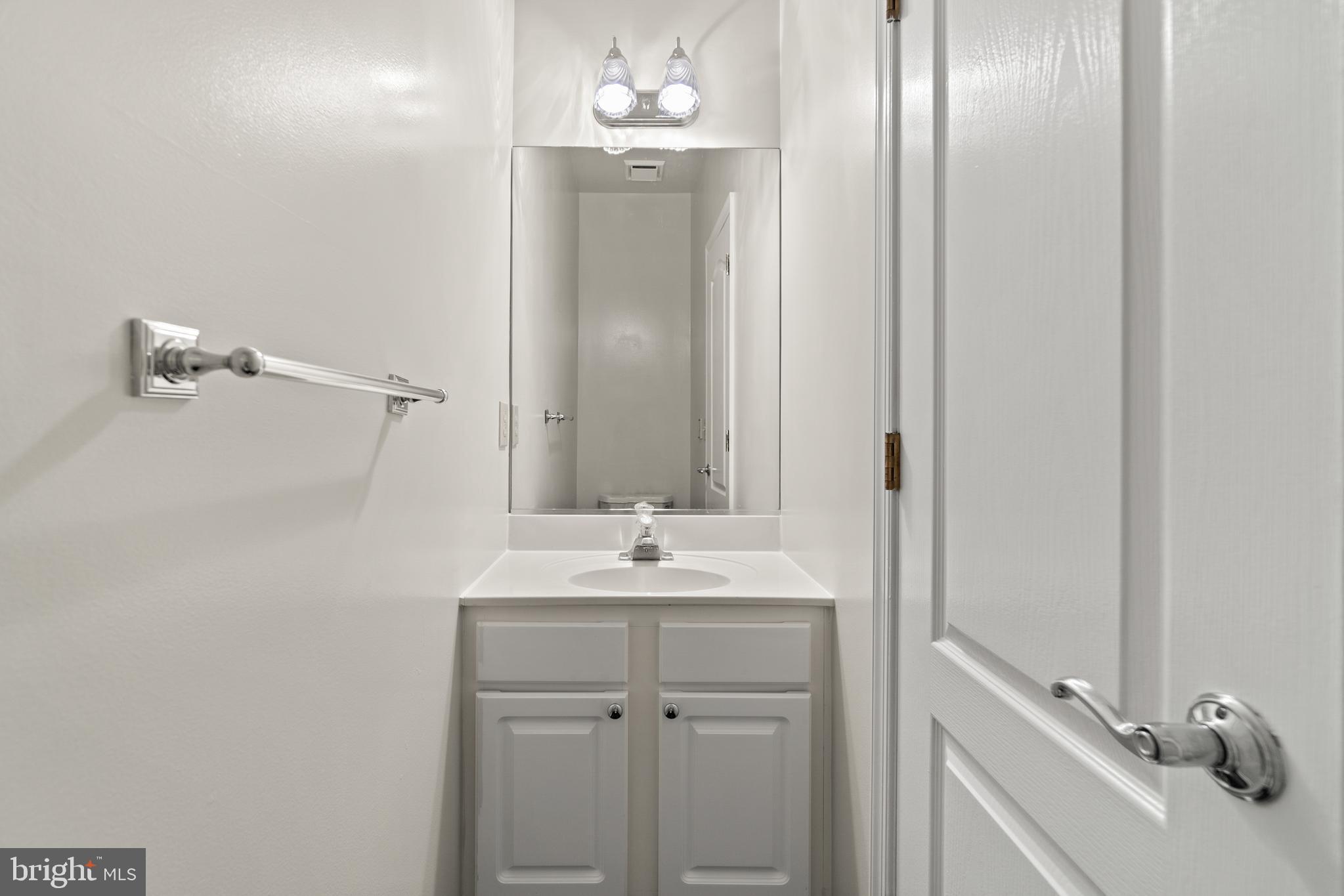 FALLS STATION - Residential Lease