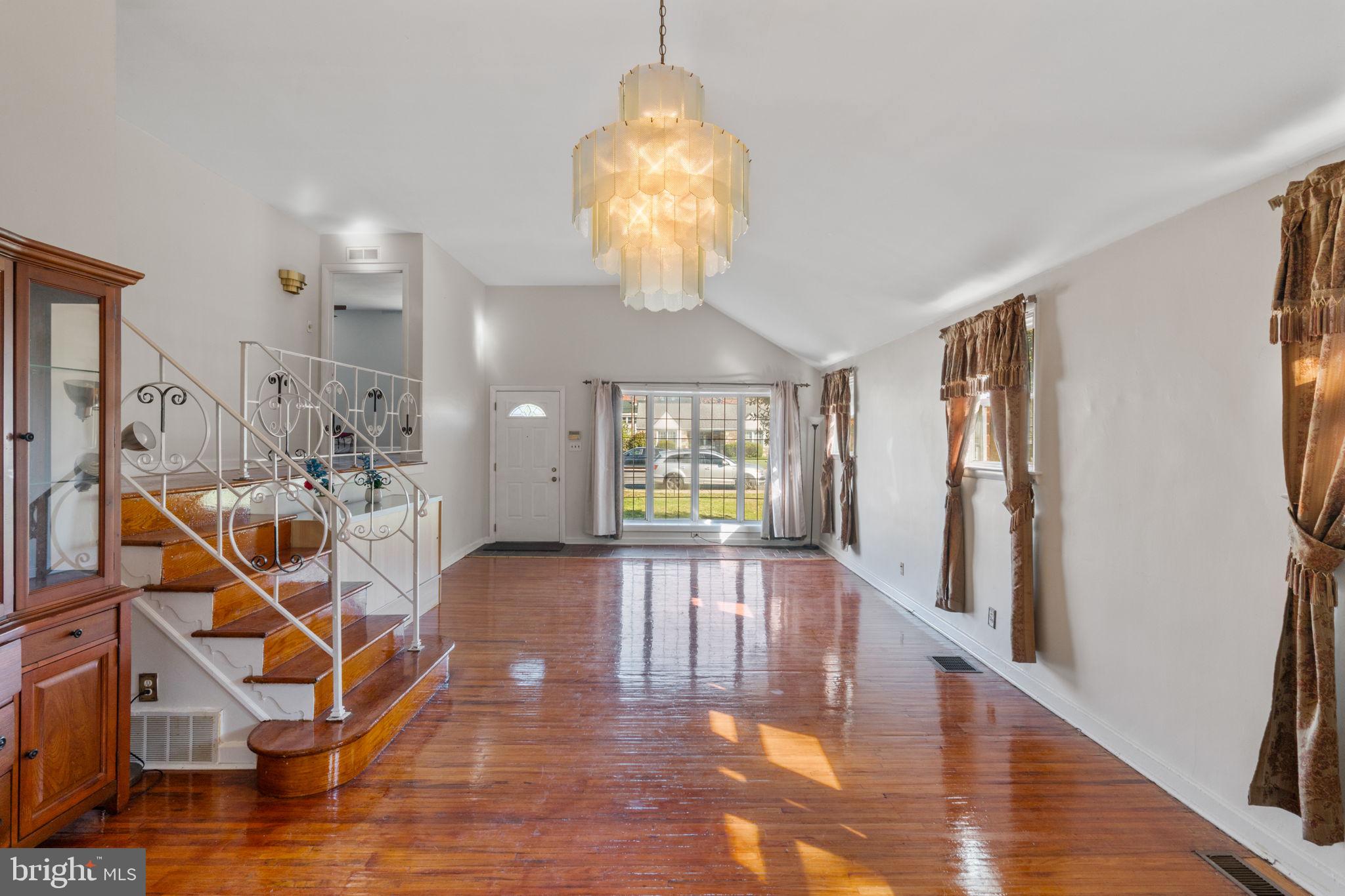 PHILADELPHIA (NORTHEAST) - Residential