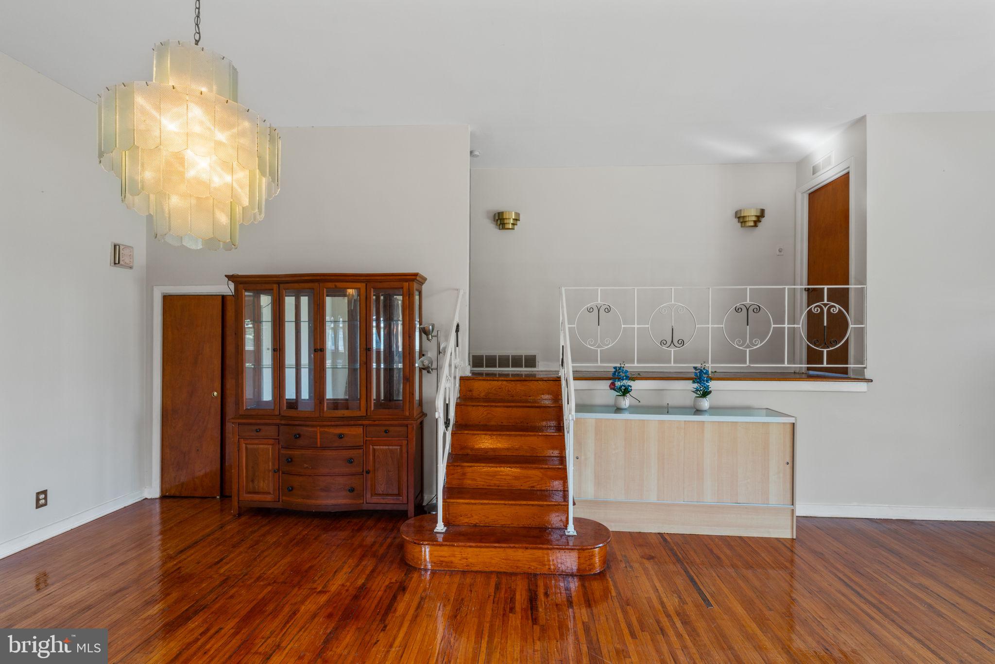 PHILADELPHIA (NORTHEAST) - Residential