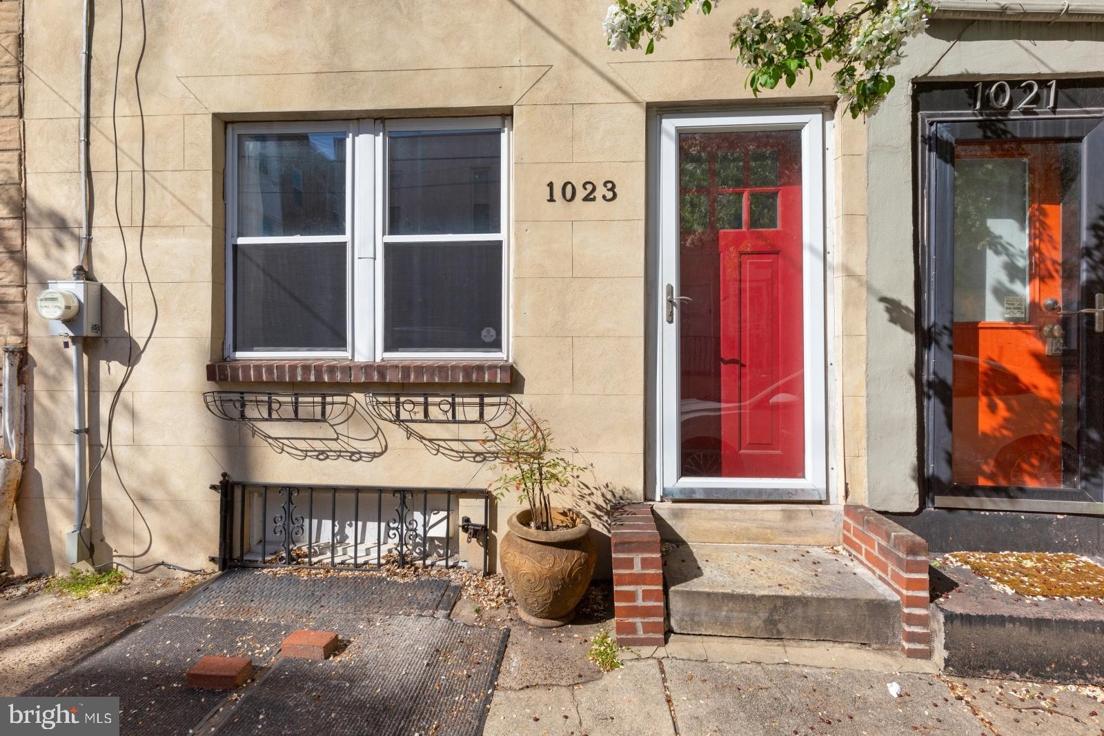 BELLA VISTA - Residential Lease