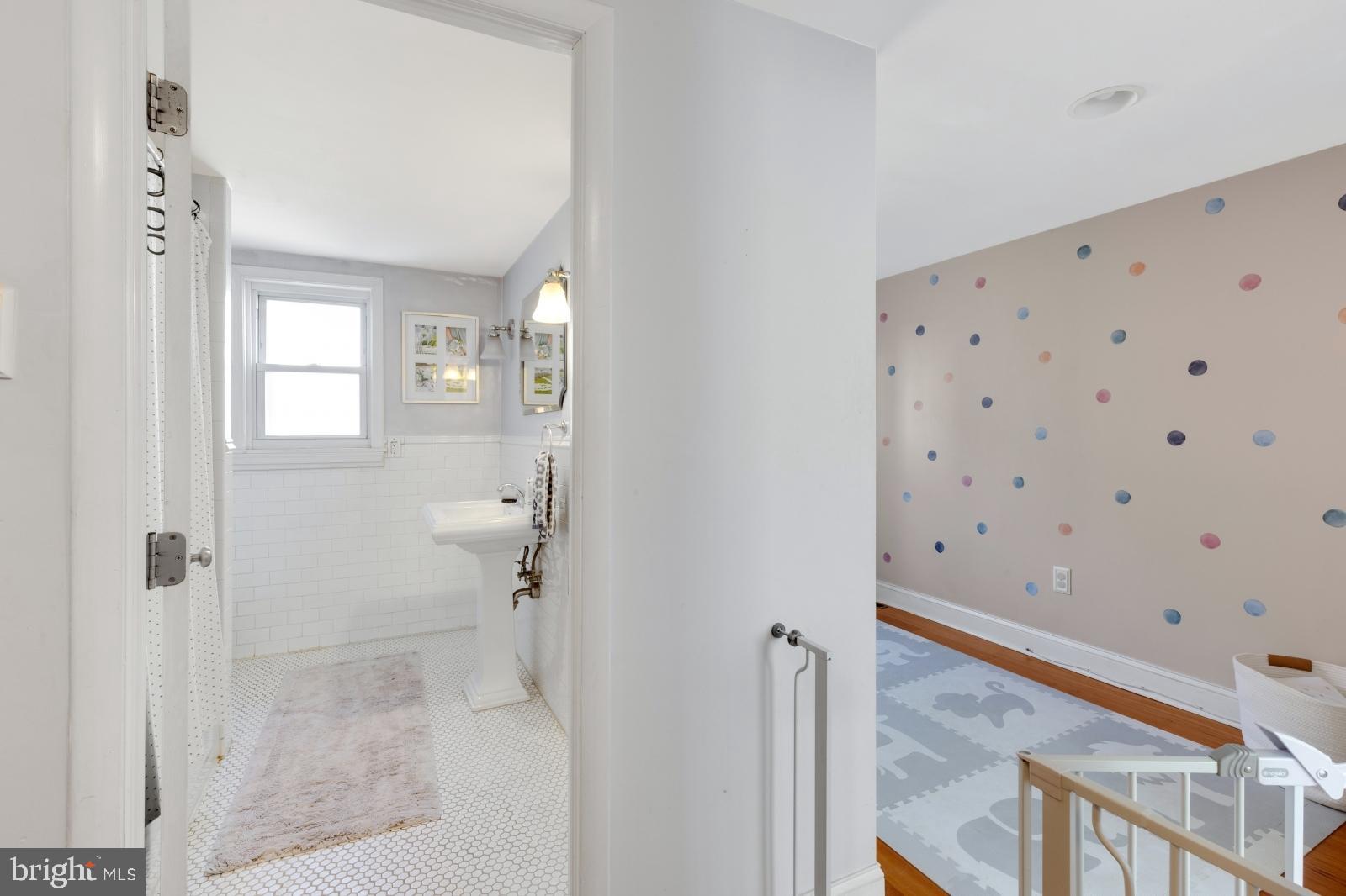 BELLA VISTA - Residential Lease