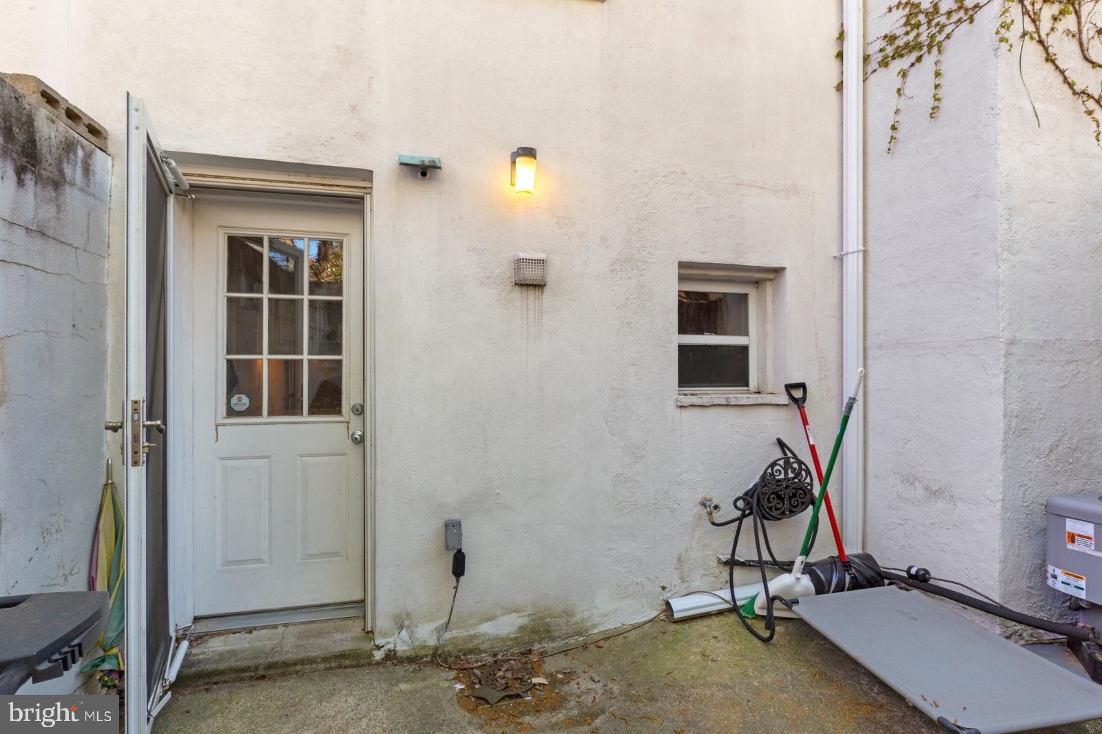 BELLA VISTA - Residential Lease