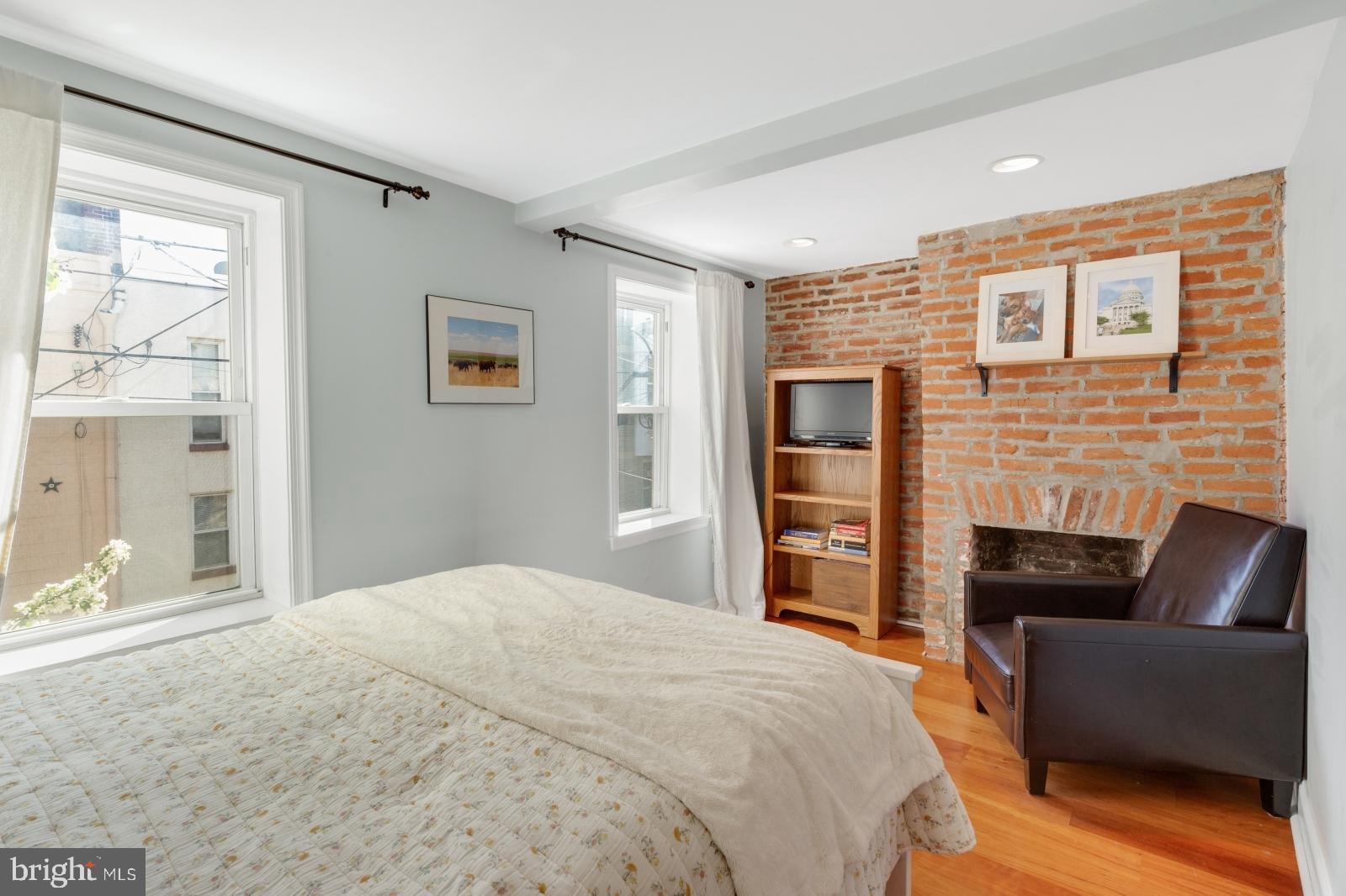 BELLA VISTA - Residential Lease