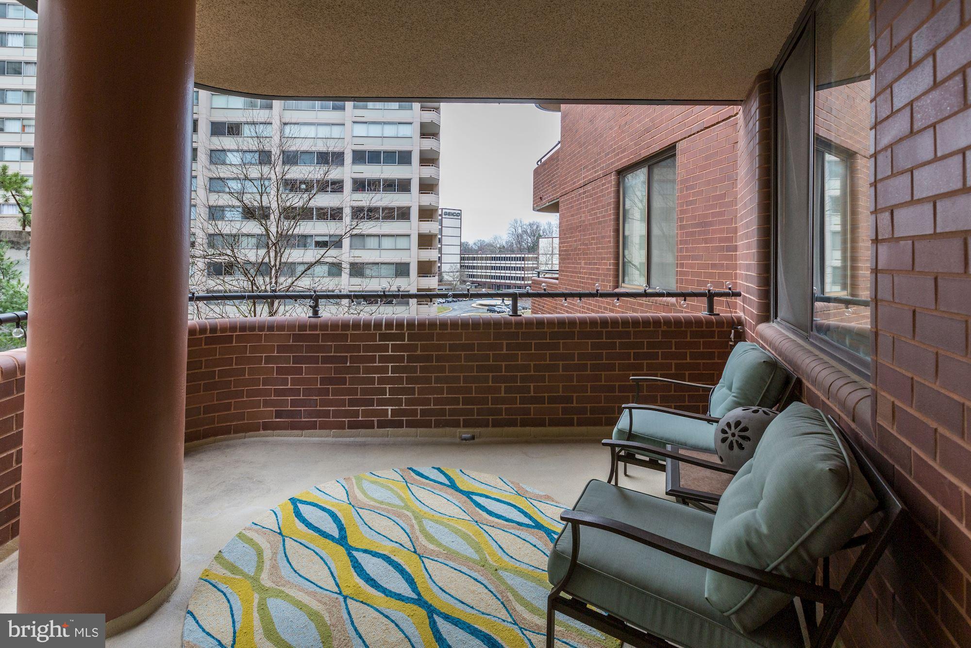 THE CARLETON OF CHEVY CHASE - Residential