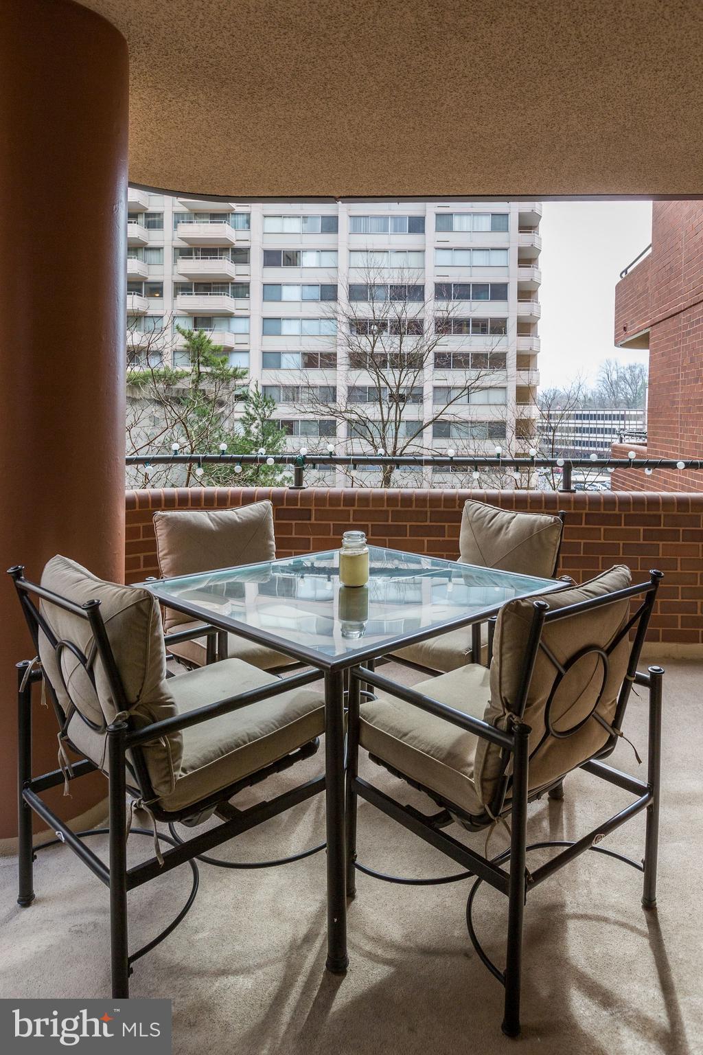 THE CARLETON OF CHEVY CHASE - Residential