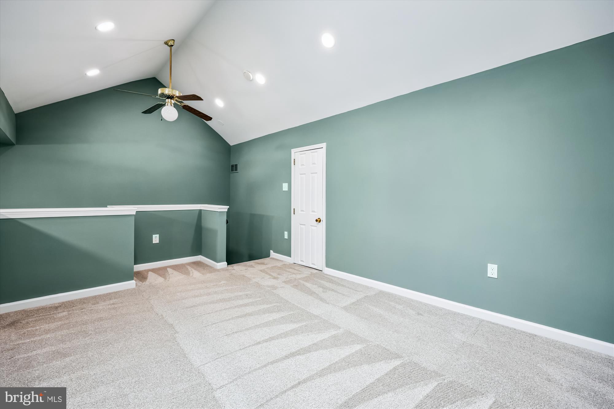 CHURCHILL TOWN SECTOR - Residential