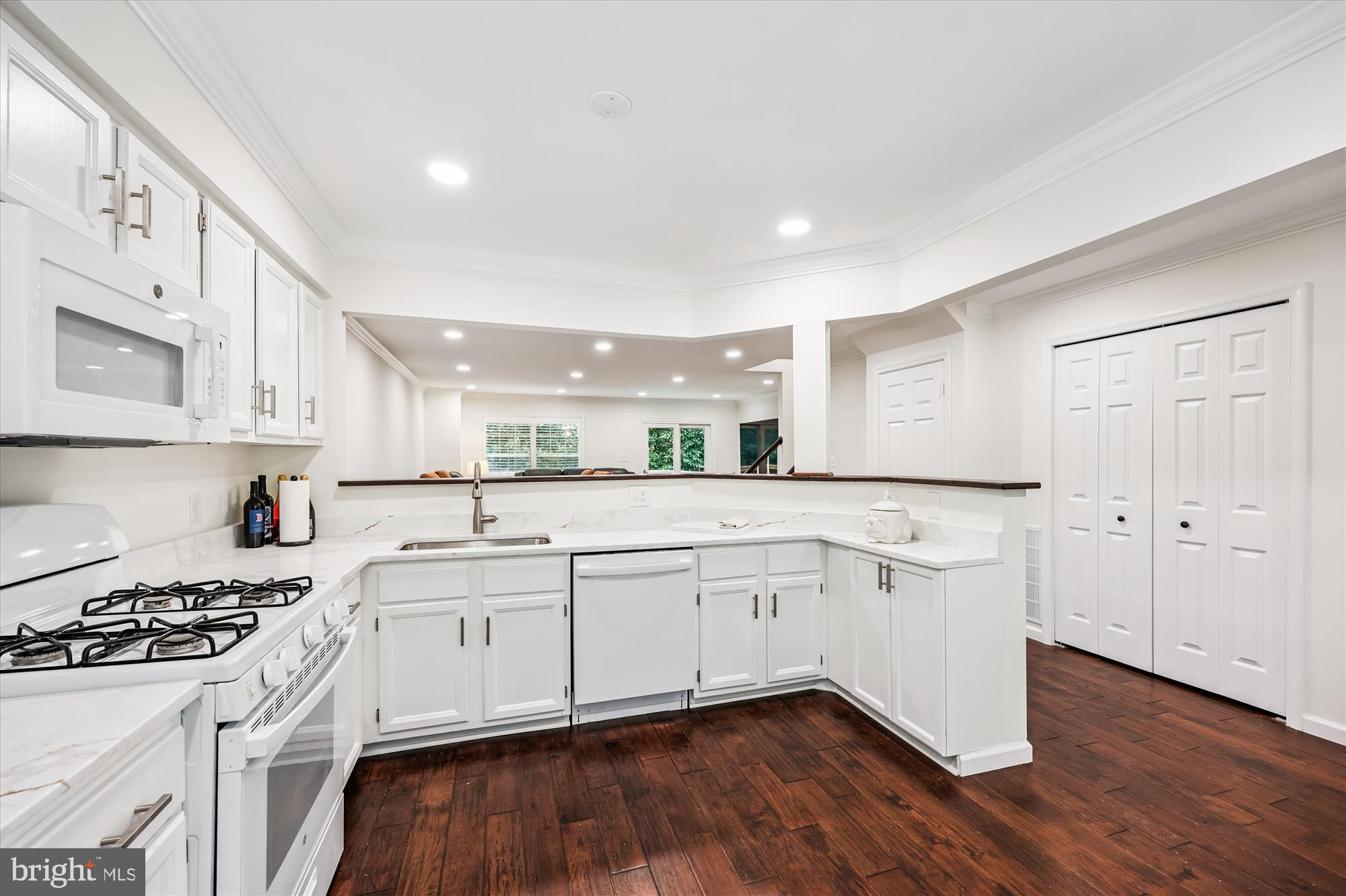 CHURCHILL TOWN SECTOR - Residential