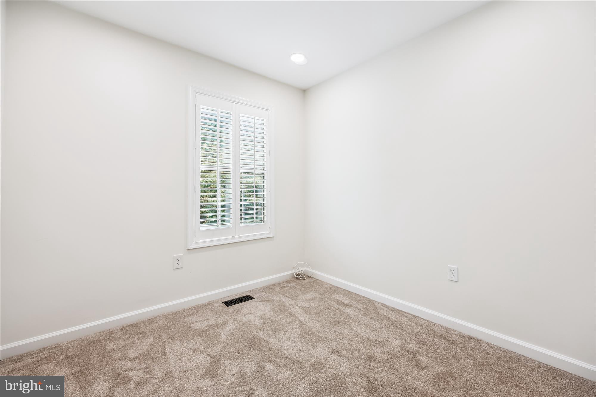 CHURCHILL TOWN SECTOR - Residential